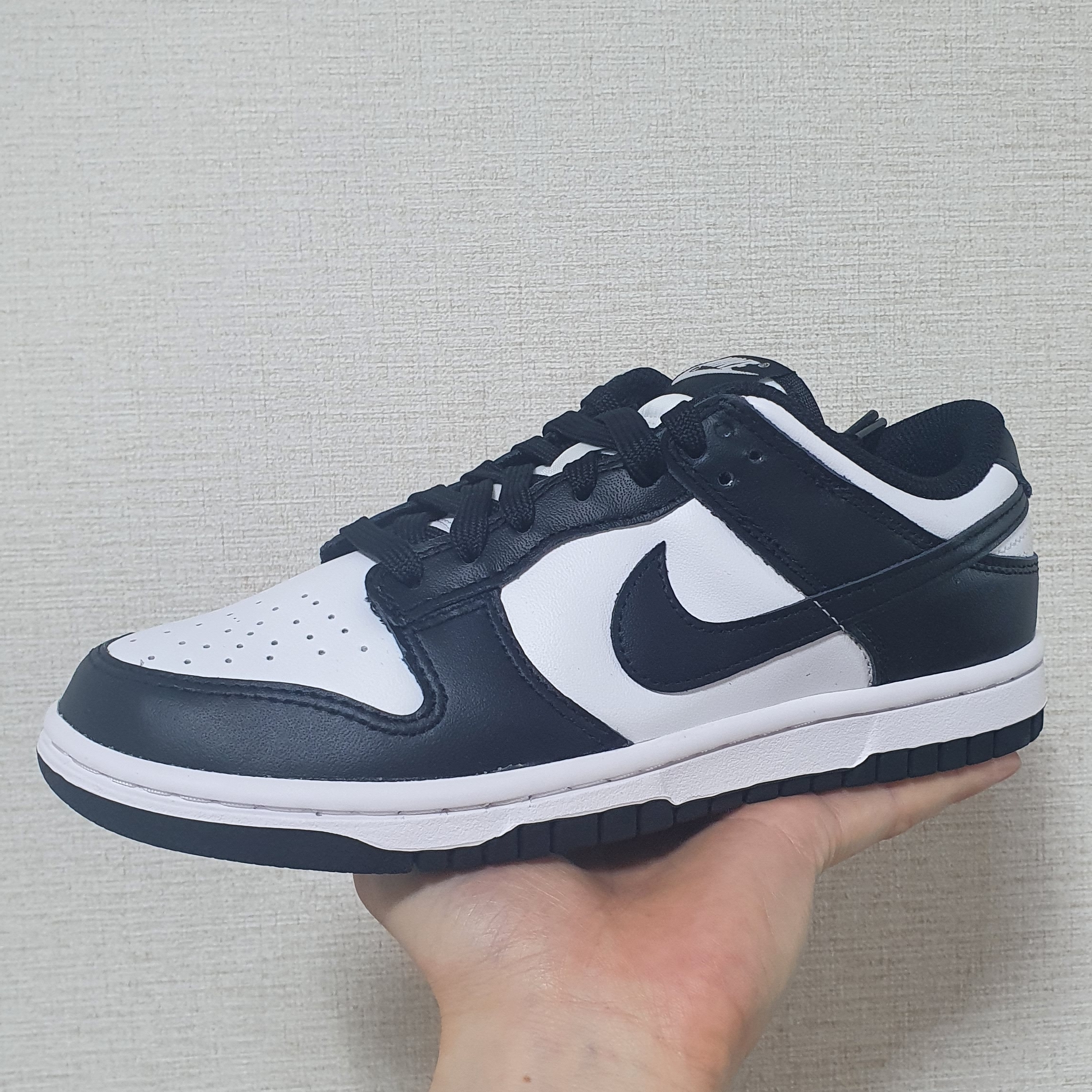 (W) Nike Dunk Low Black 착용 스타일