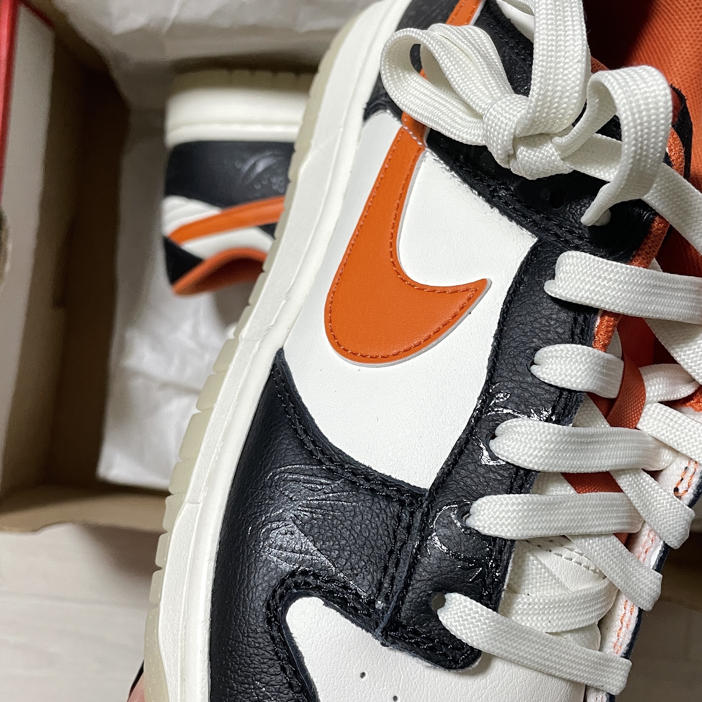 Nike Dunk Low Retro PRM Halloween 착용 스타일 - 2