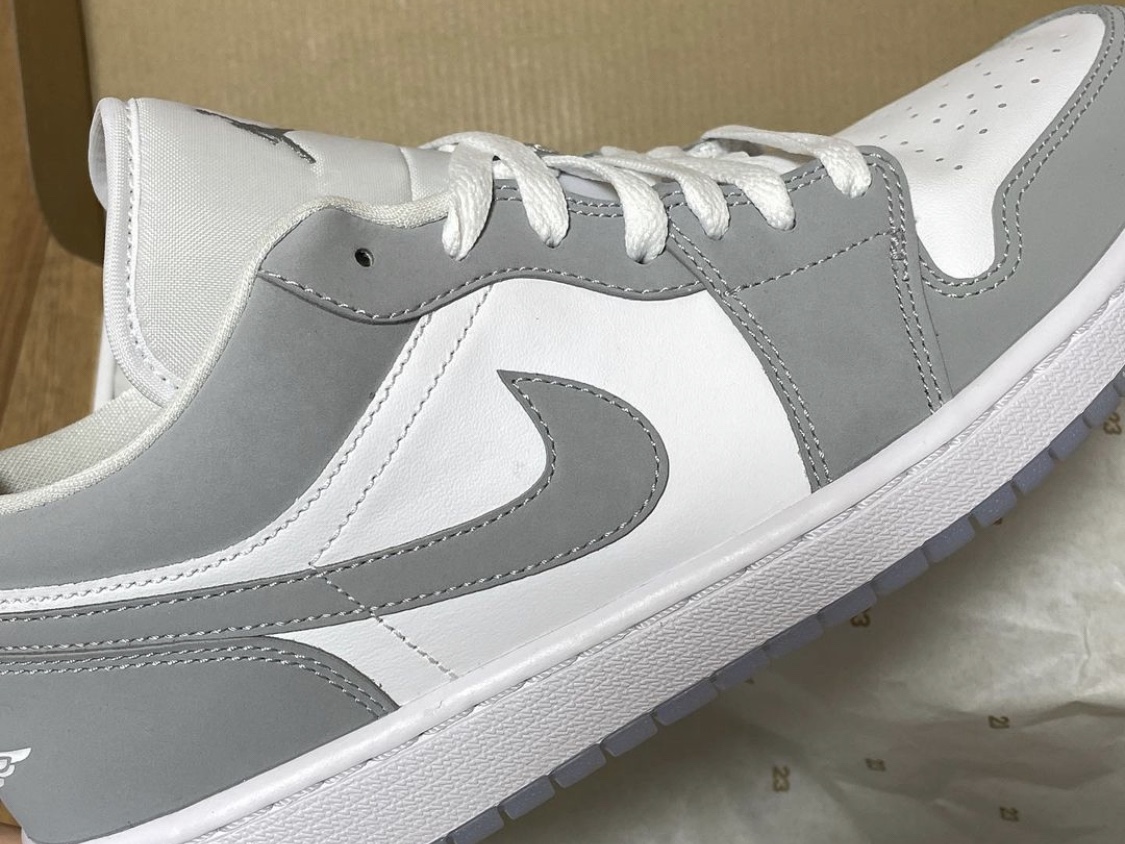 Nike Dunk Low Retro Wolf Grey, (W) Jordan 1 Low White Wolf Grey 착용 스타일 - 2