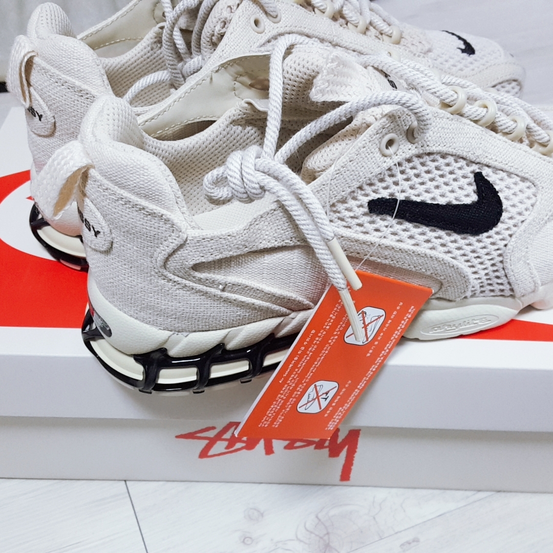 Nike x Stussy Air Zoom Spiridon Cage 2 Fossil 착용 스타일