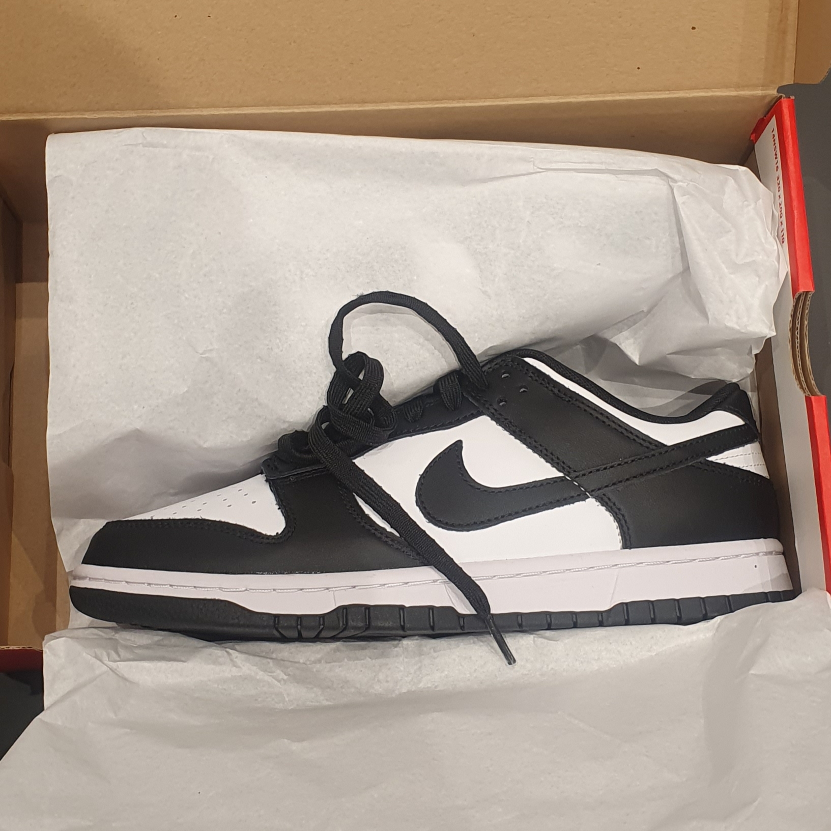 Nike Dunk Low Retro Black 착용 스타일