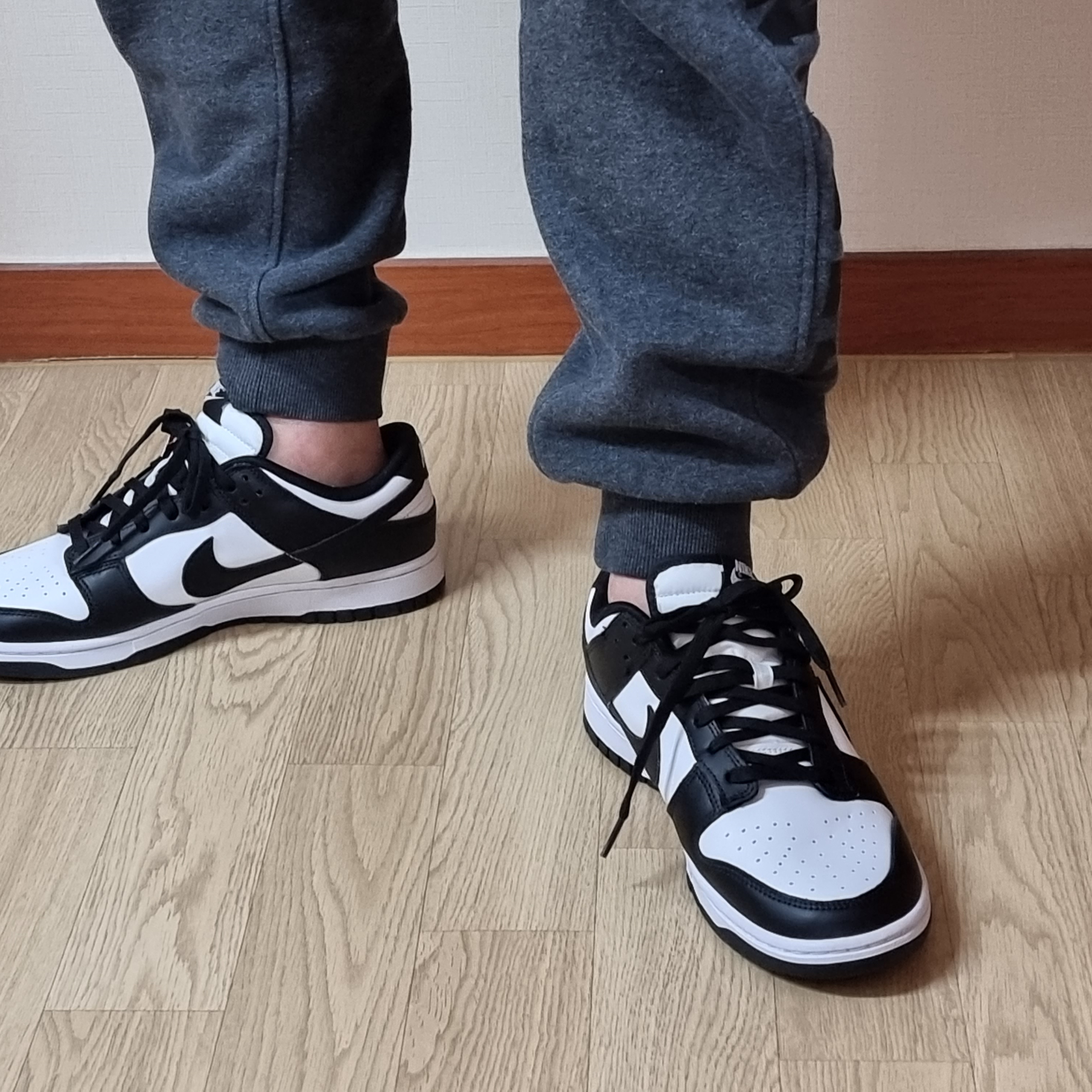 Nike Dunk Low Retro Black 착용 스타일