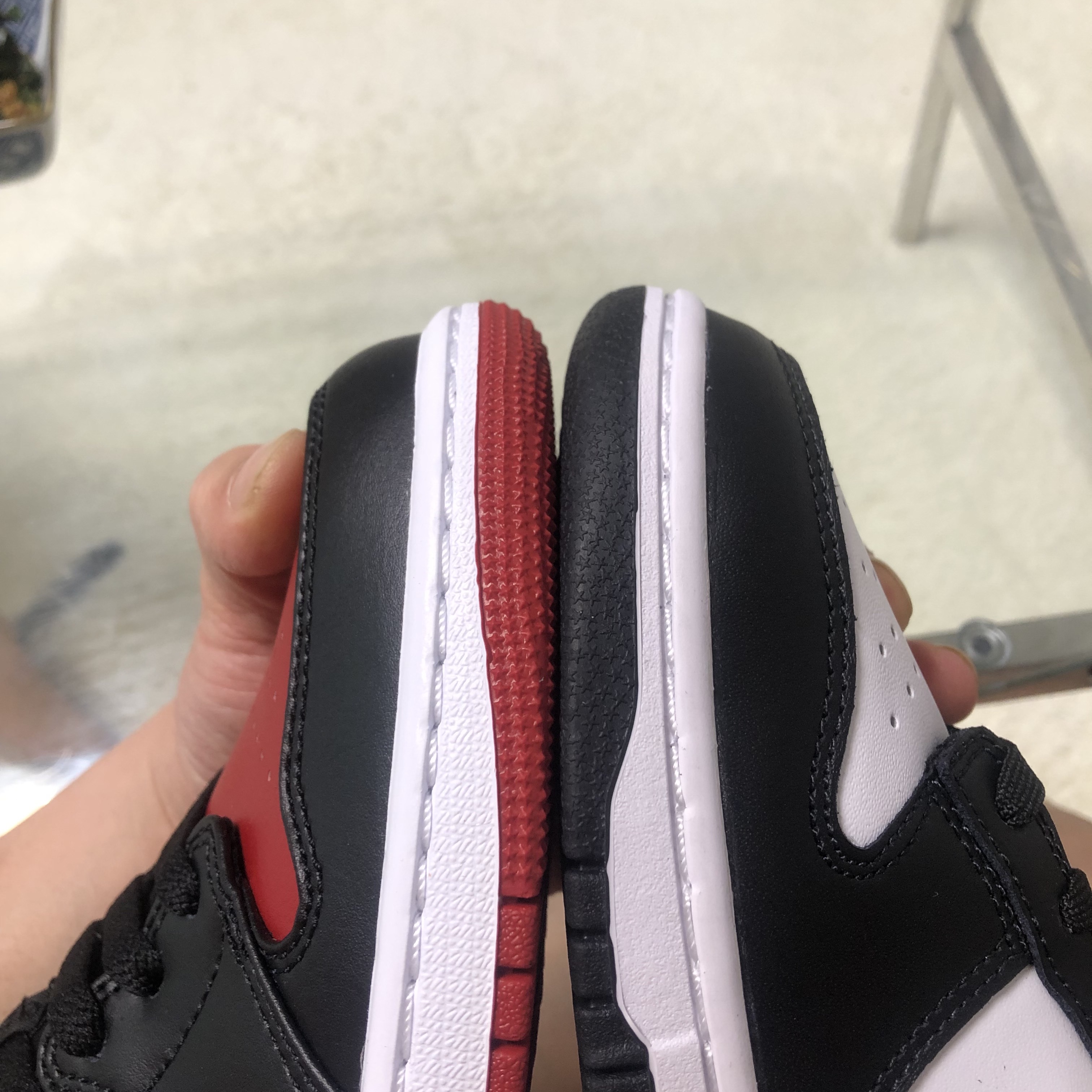 Jordan 1 Low Bred Toe 착용 스타일 - 3