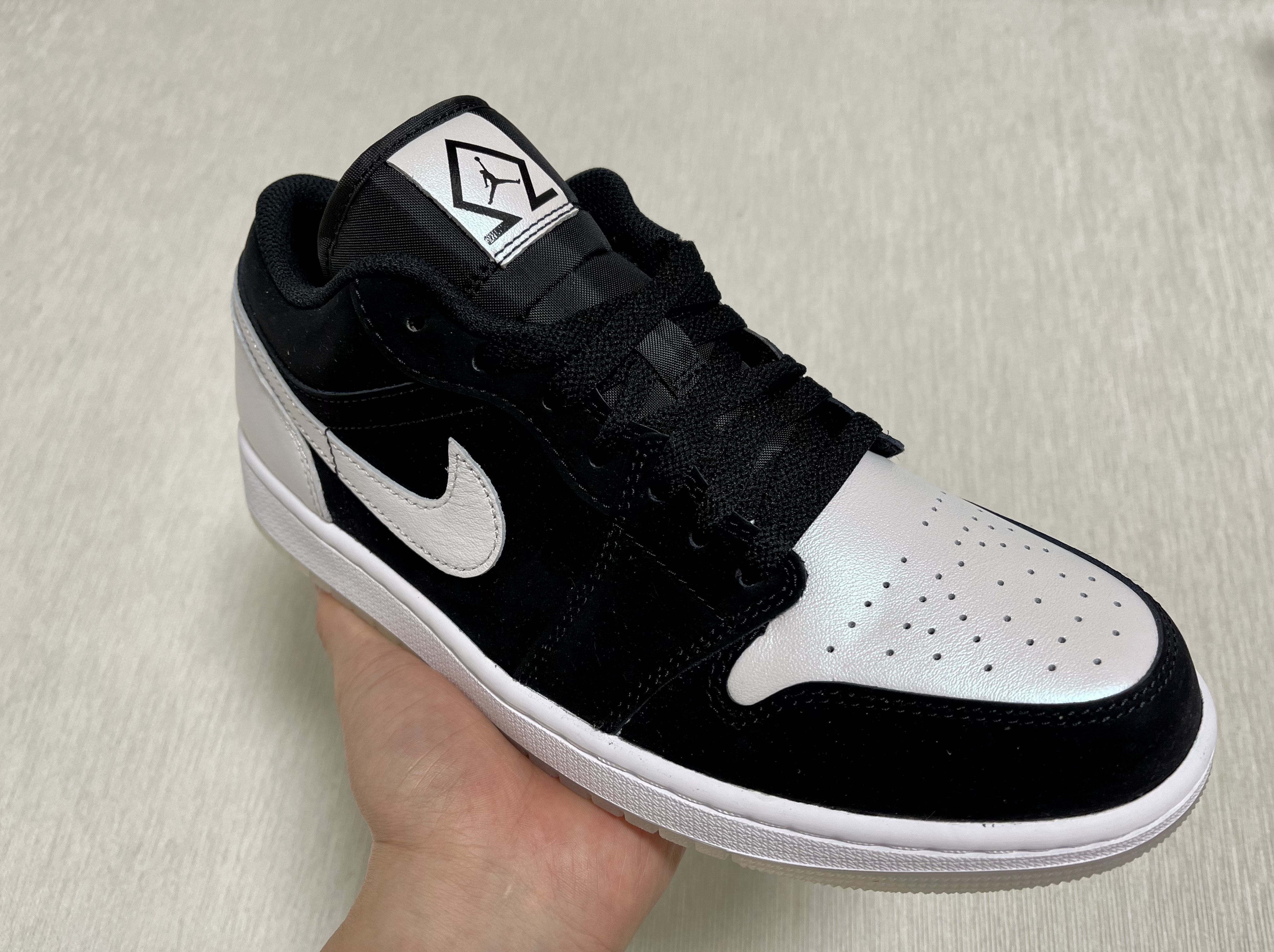 Jordan 1 Low SE Diamond 착용 스타일 - 1