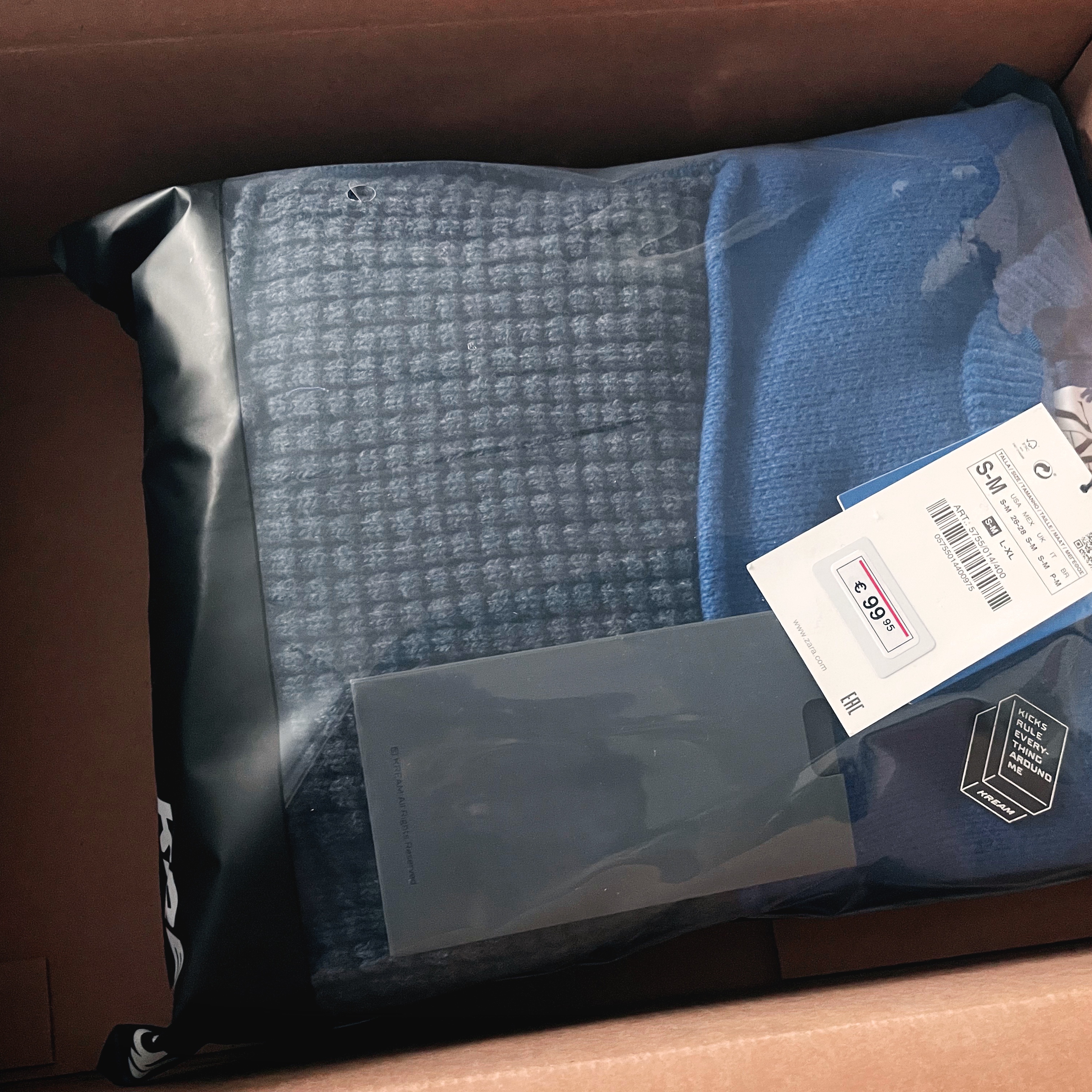 Jordan 1 Retro High OG CO.JP Midnight Navy, Zara x Ader Error Patchwork Oversize Sweater Blue 착용 스타일 - 2