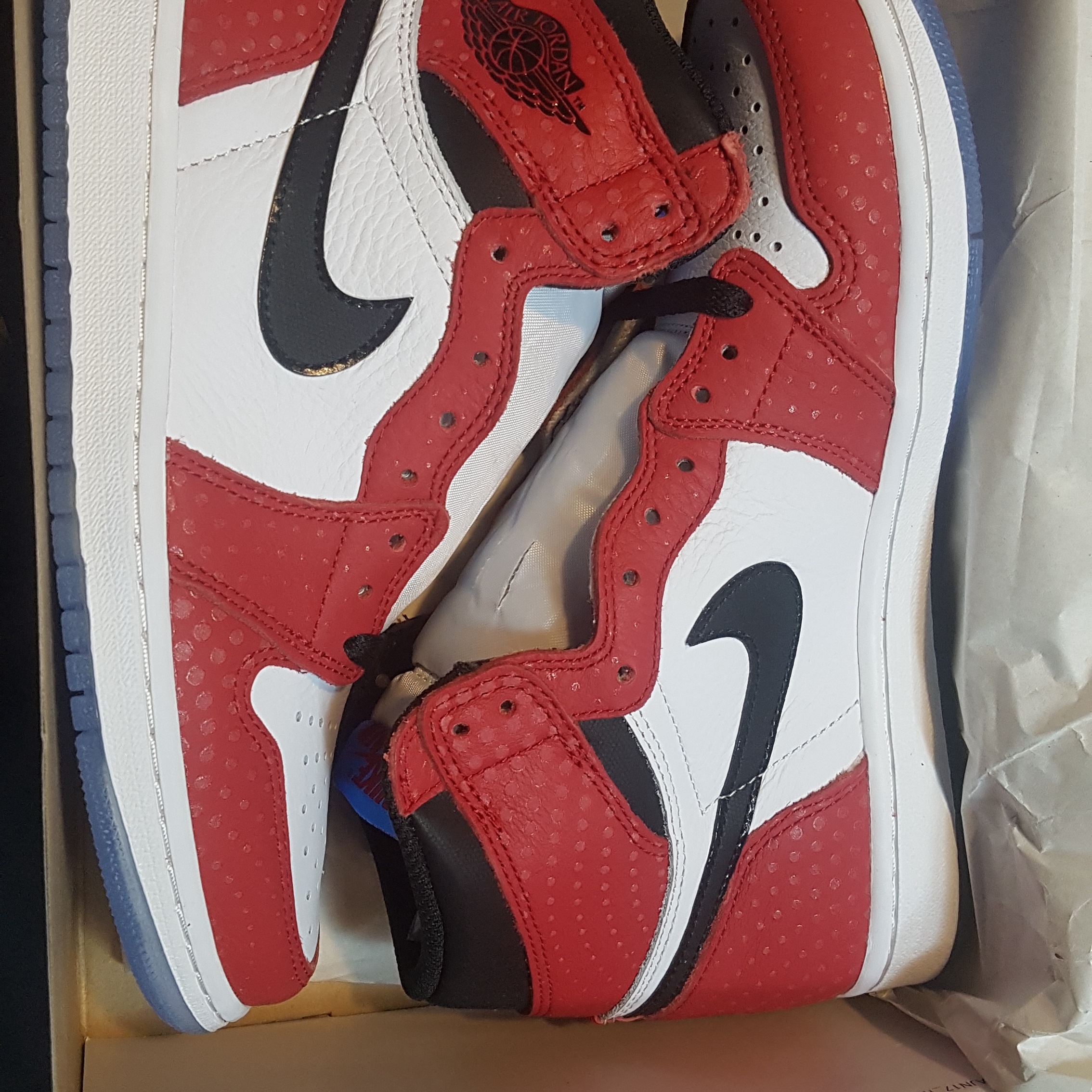 Jordan 1 Retro High Spider-Man Origin Story 착용 스타일 - 2