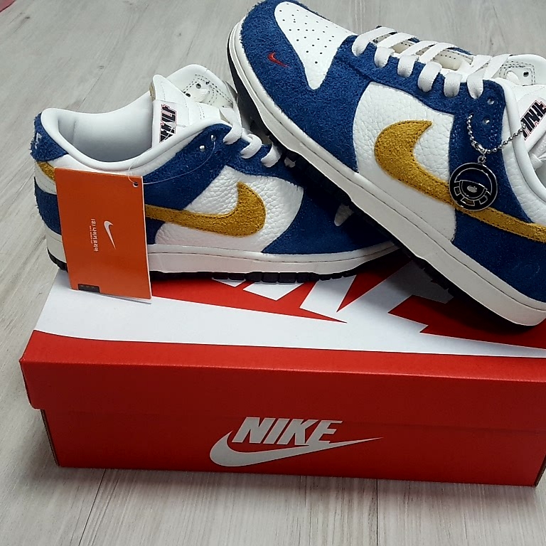 Nike x Kasina Dunk Low 80's Bus 착용 스타일