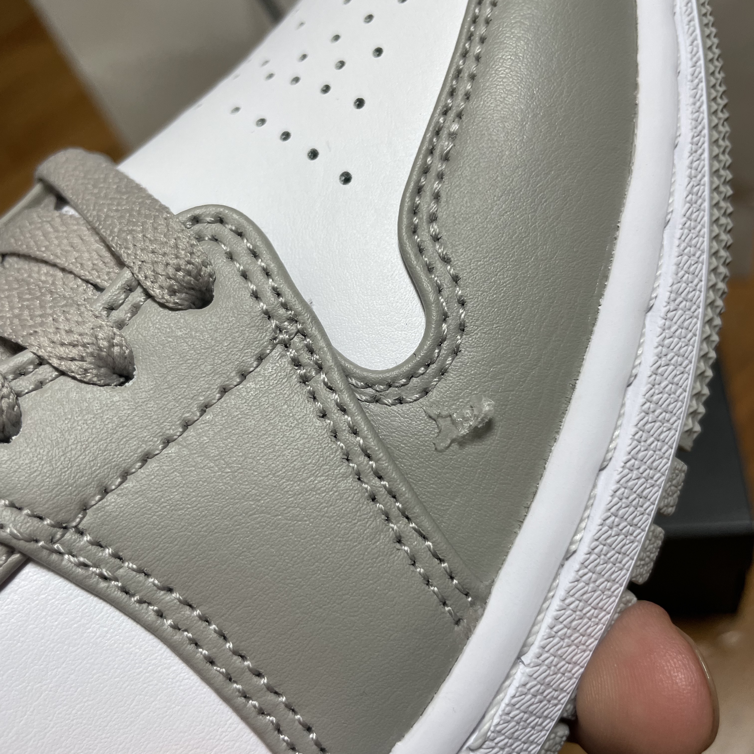 Jordan 1 Mid College Grey, Nike Dunk Low Retro Championship Court Purple 착용 스타일 - 2