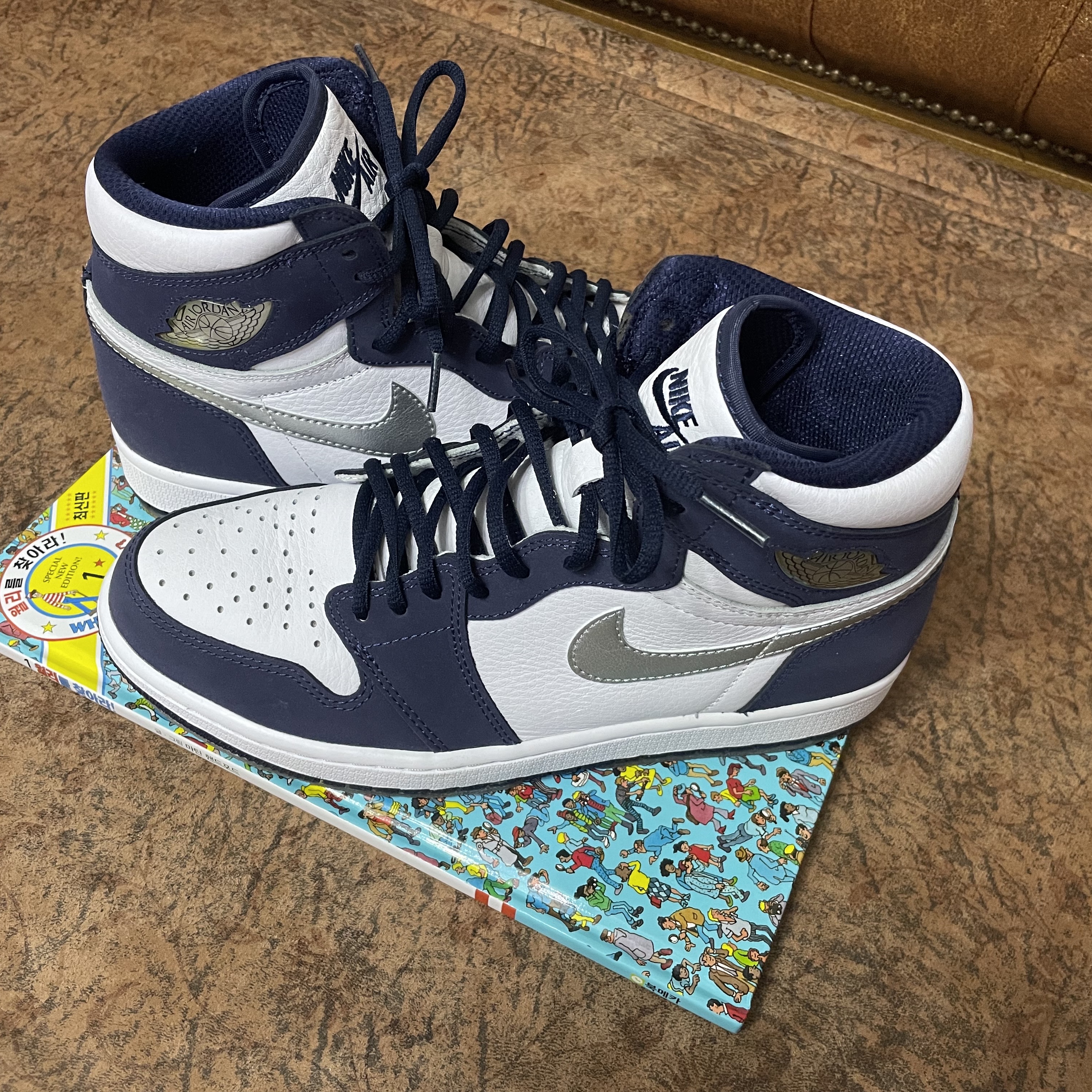 Jordan 1 Retro High OG CO.JP Midnight Navy, Zara x Ader Error Patchwork Oversize Sweater Blue 착용 스타일 - 1
