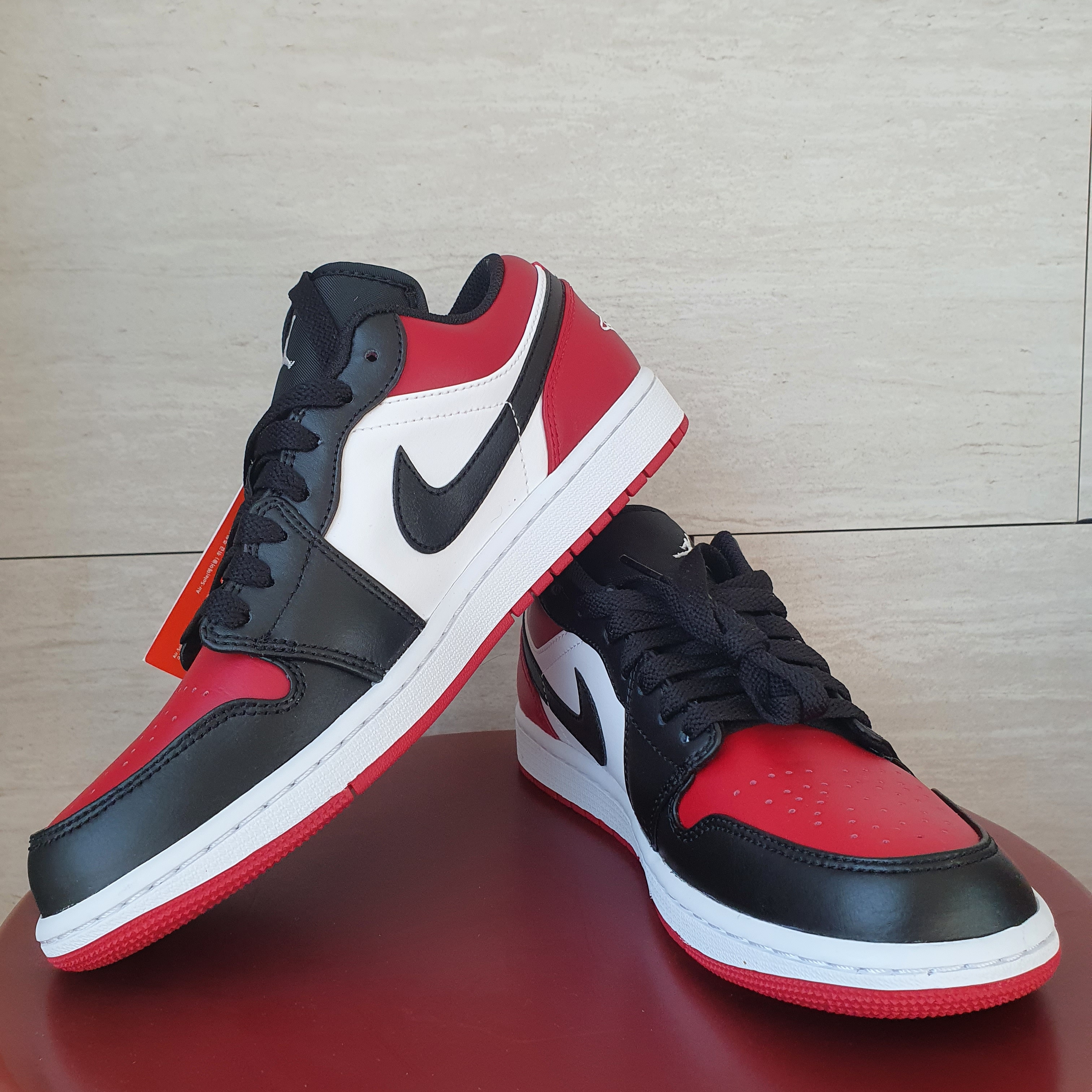Jordan 1 Low Bred Toe 착용 스타일 - 1