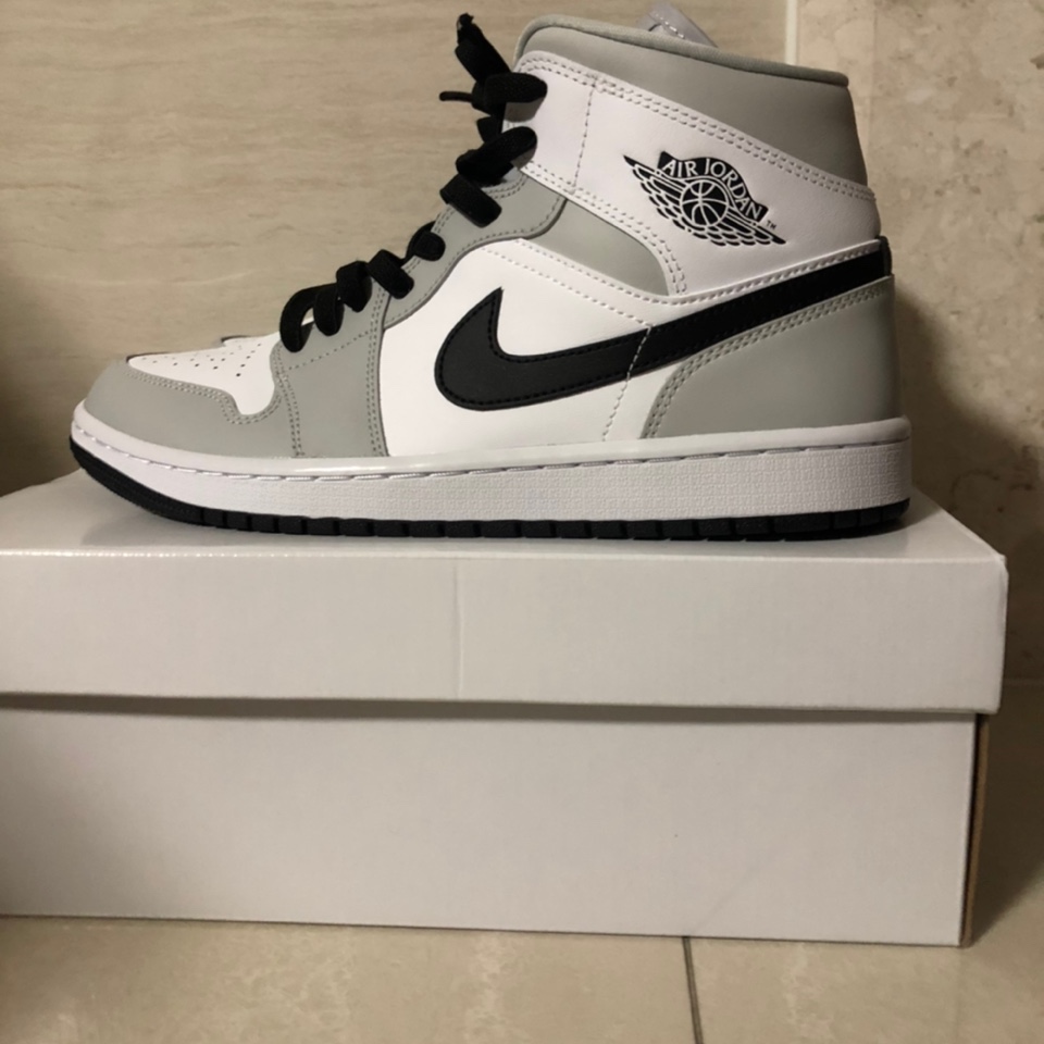 (W) Jordan 1 Mid Grey Fog 착용 스타일 - 2