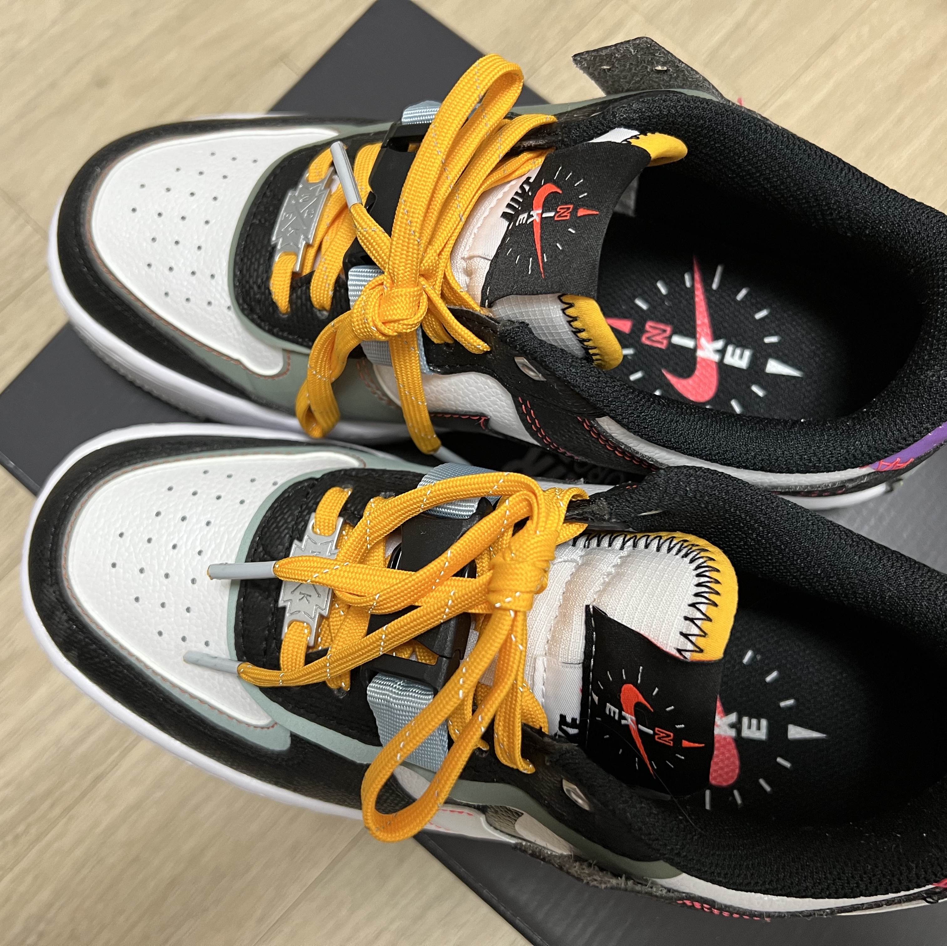 (W) Nike Air Force 1 Shadow Spiral Sage 착용 스타일 - 2