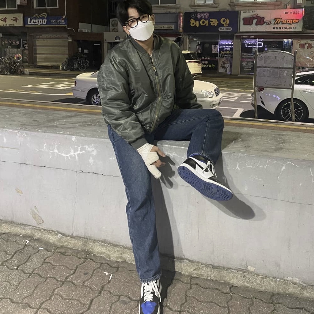 Jordan 1 Retro High OG Royal Toe 착용 스타일