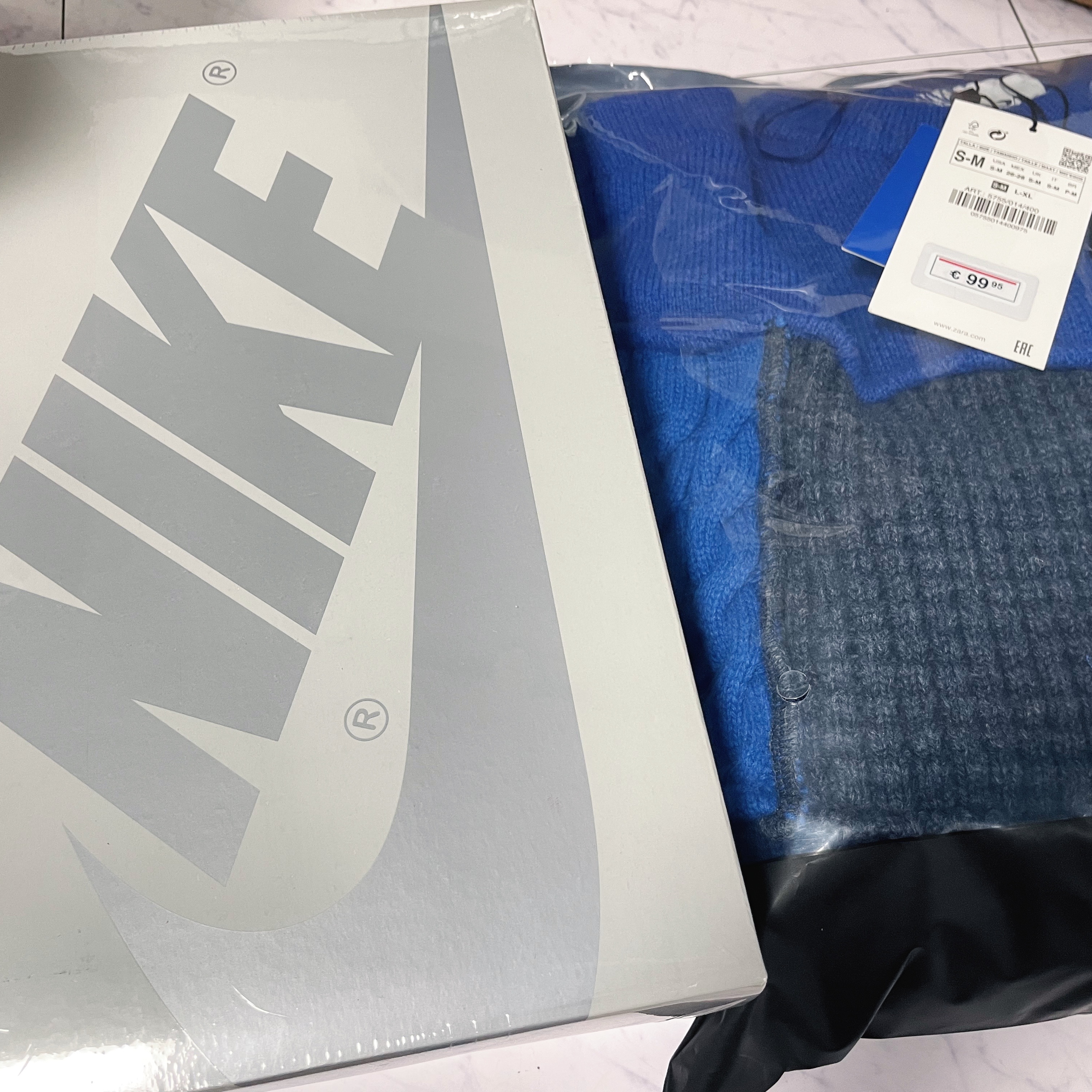 Jordan 1 Retro High OG CO.JP Midnight Navy, Zara x Ader Error Patchwork Oversize Sweater Blue 착용 스타일 - 3