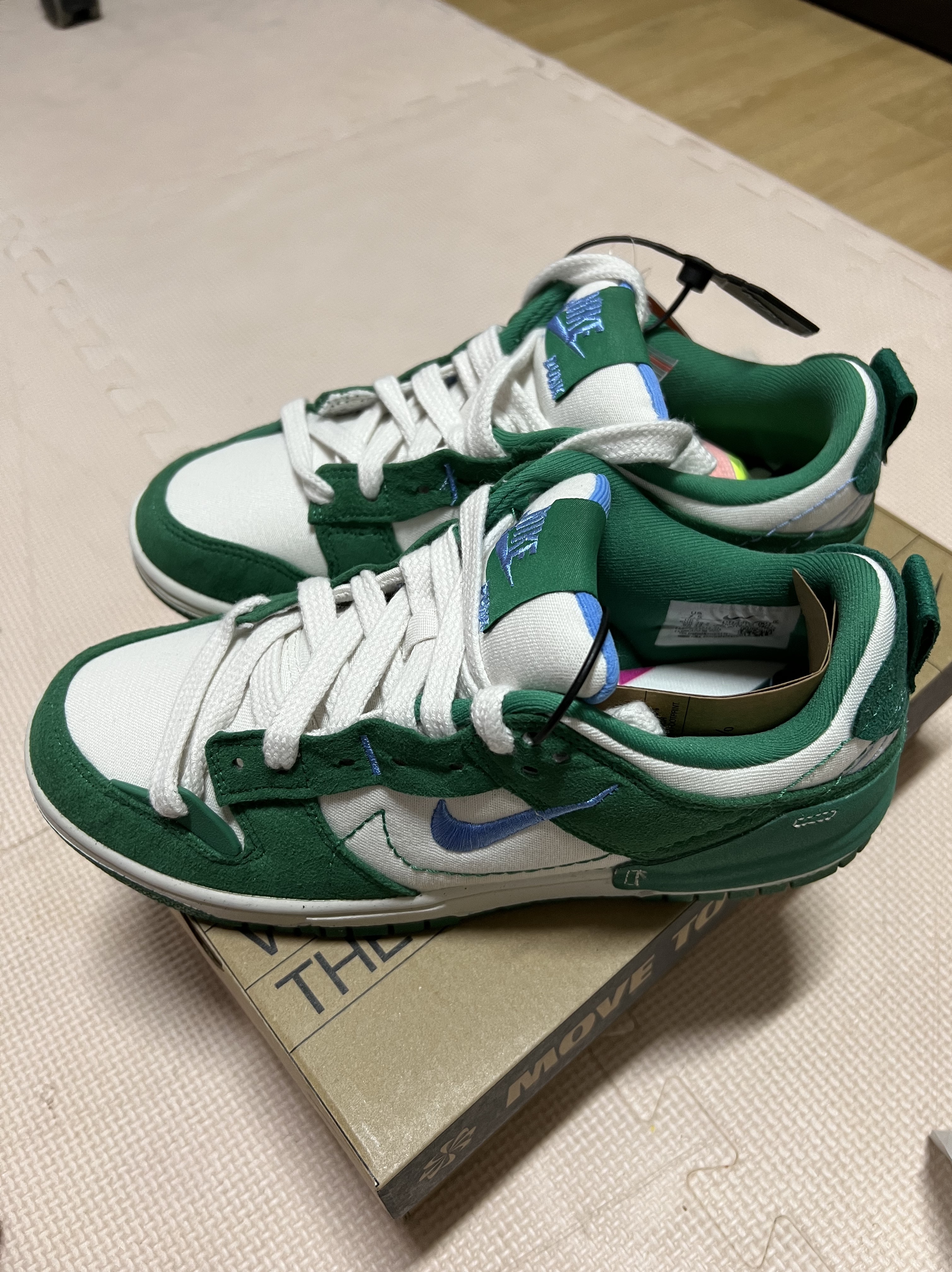 (W) Nike Dunk Low Disrupt 2 Phantom University Blue 착용 스타일 - 2