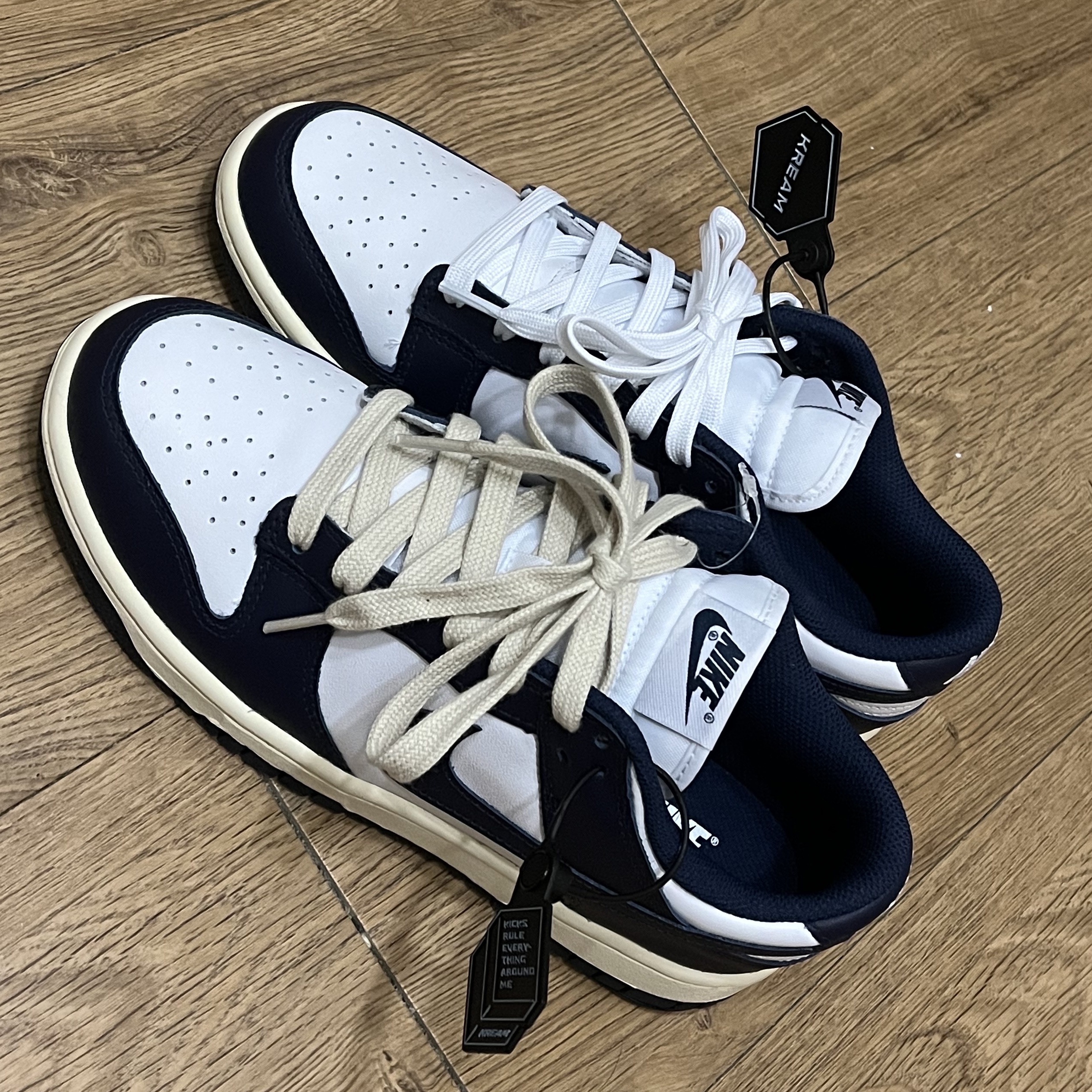 (W) Nike Dunk Low Vintage Midnight Navy 착용 스타일