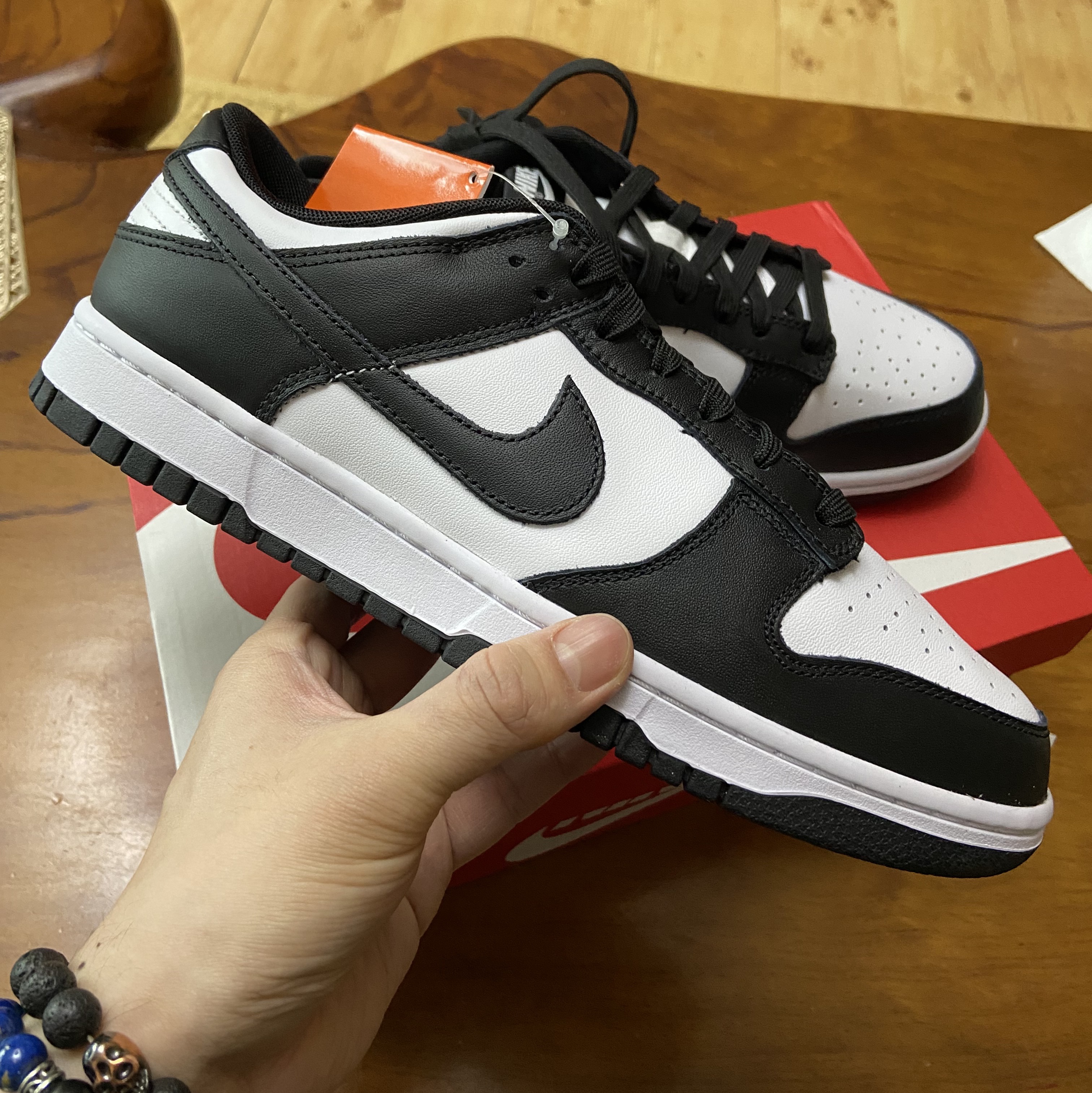 Nike Dunk Low Retro Black 착용 스타일