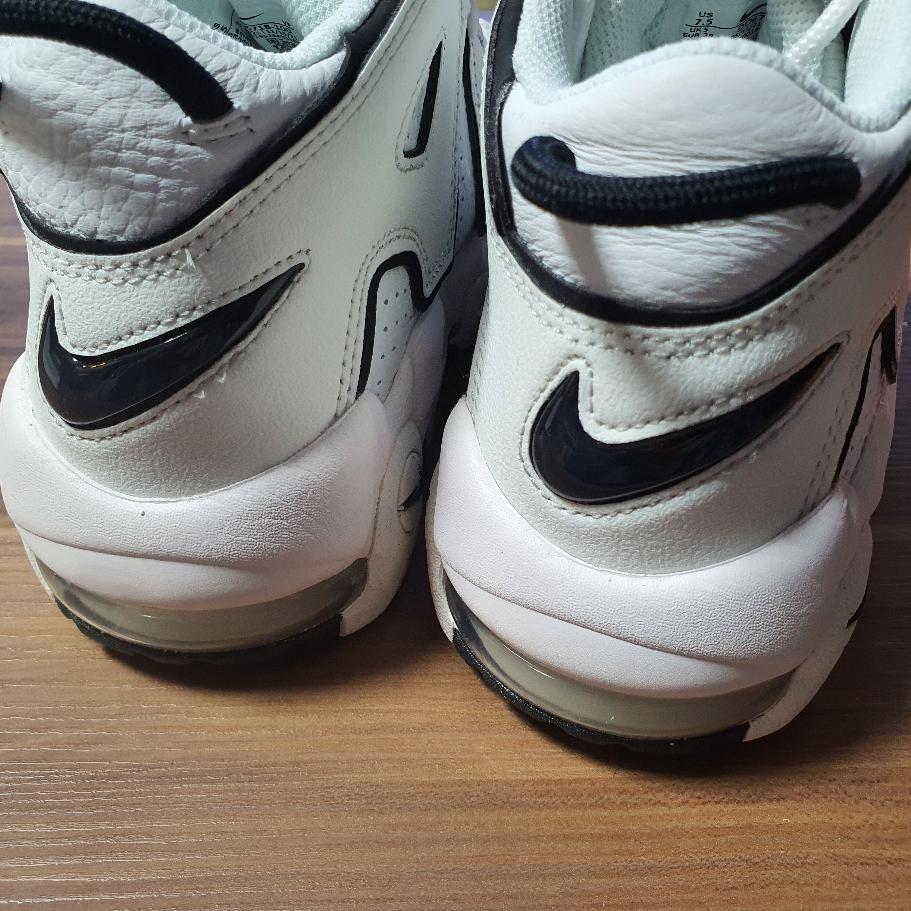 (W) Nike Air More Uptempo Summit White 착용 스타일 - 4
