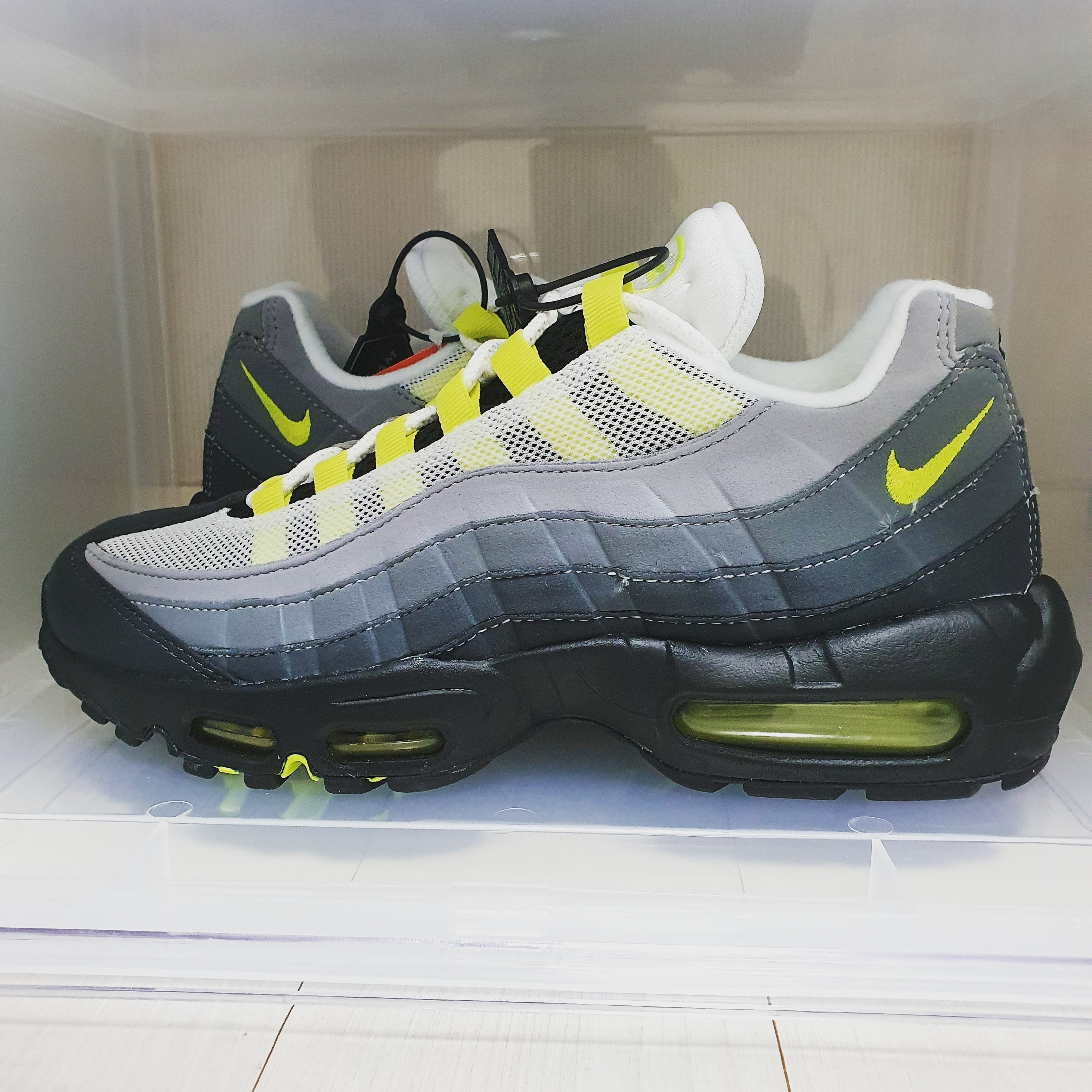 Nike Air Max 95 OG Neon Yellow 2020 착용 스타일