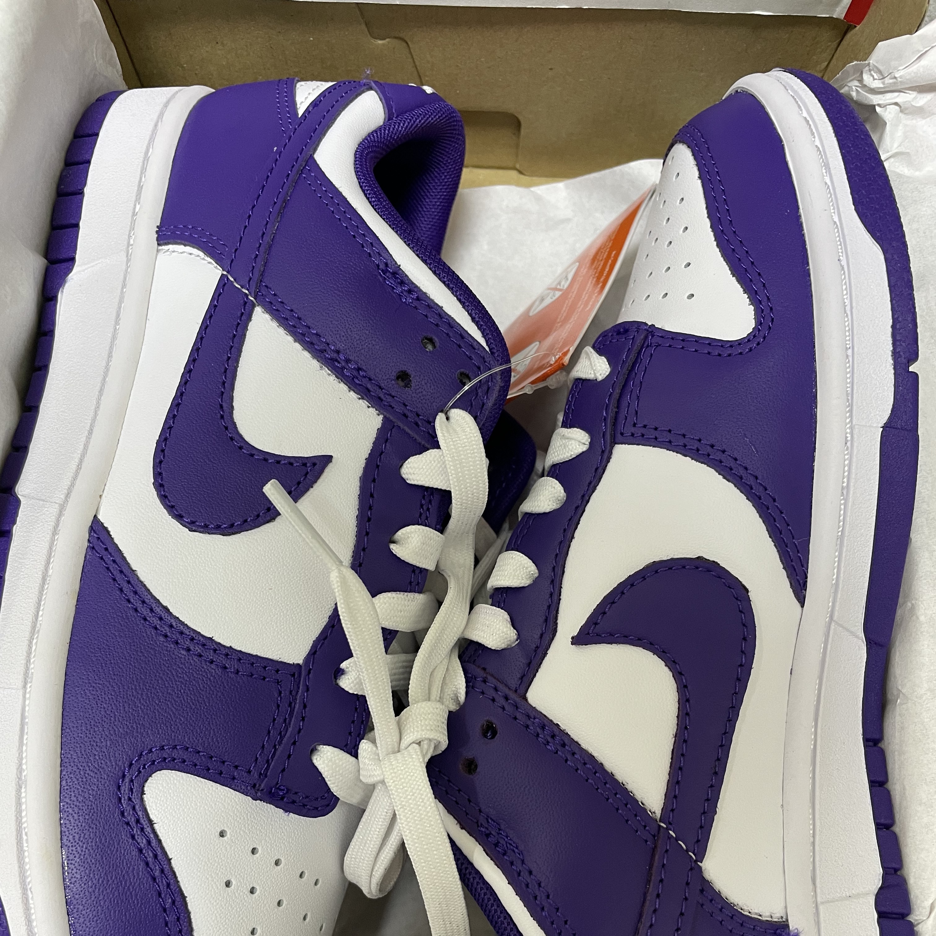 Nike Dunk Low Retro Championship Court Purple 착용 스타일