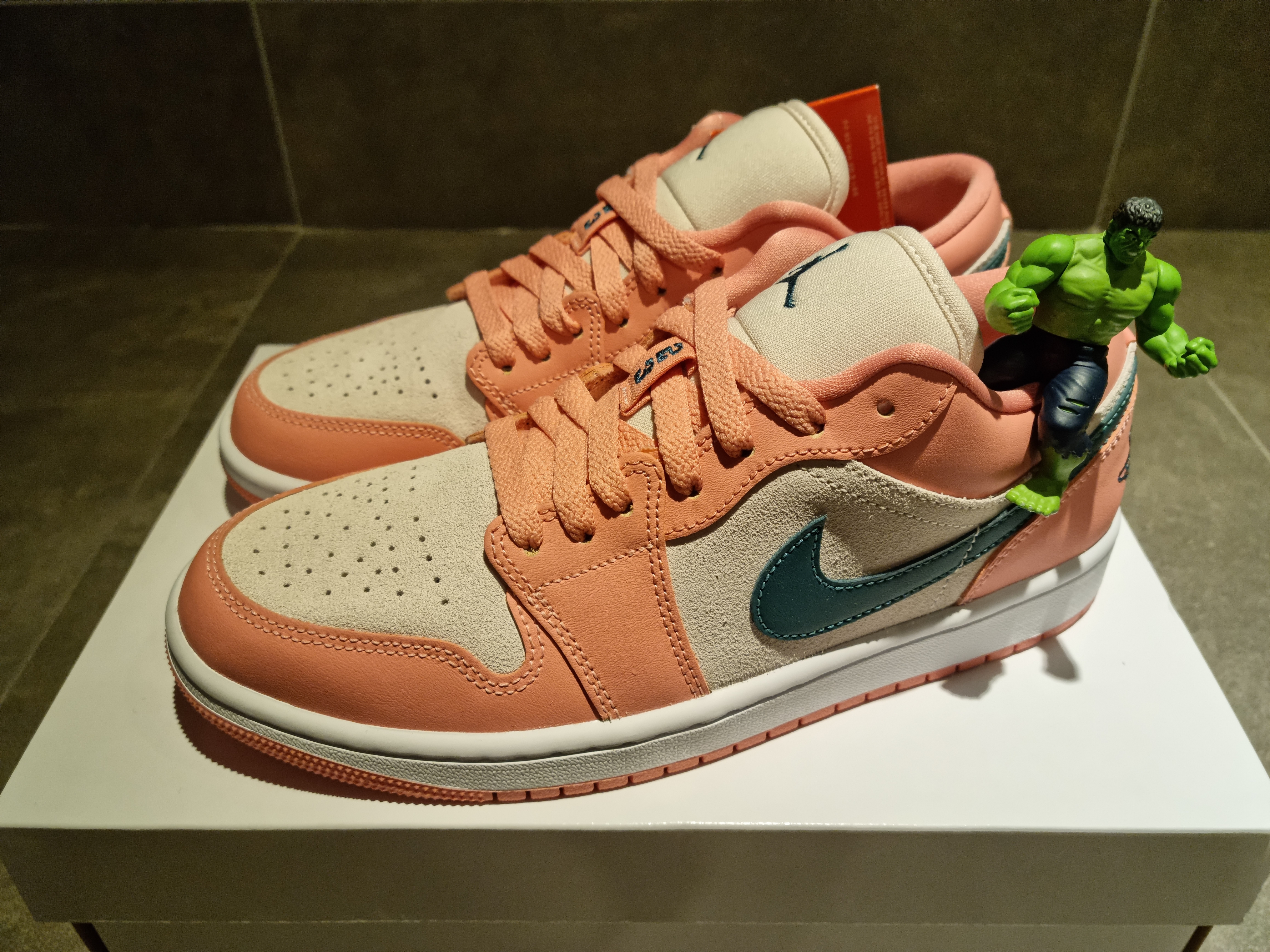 (W) Jordan 1 Low Light Madder Root 착용 스타일 - 2