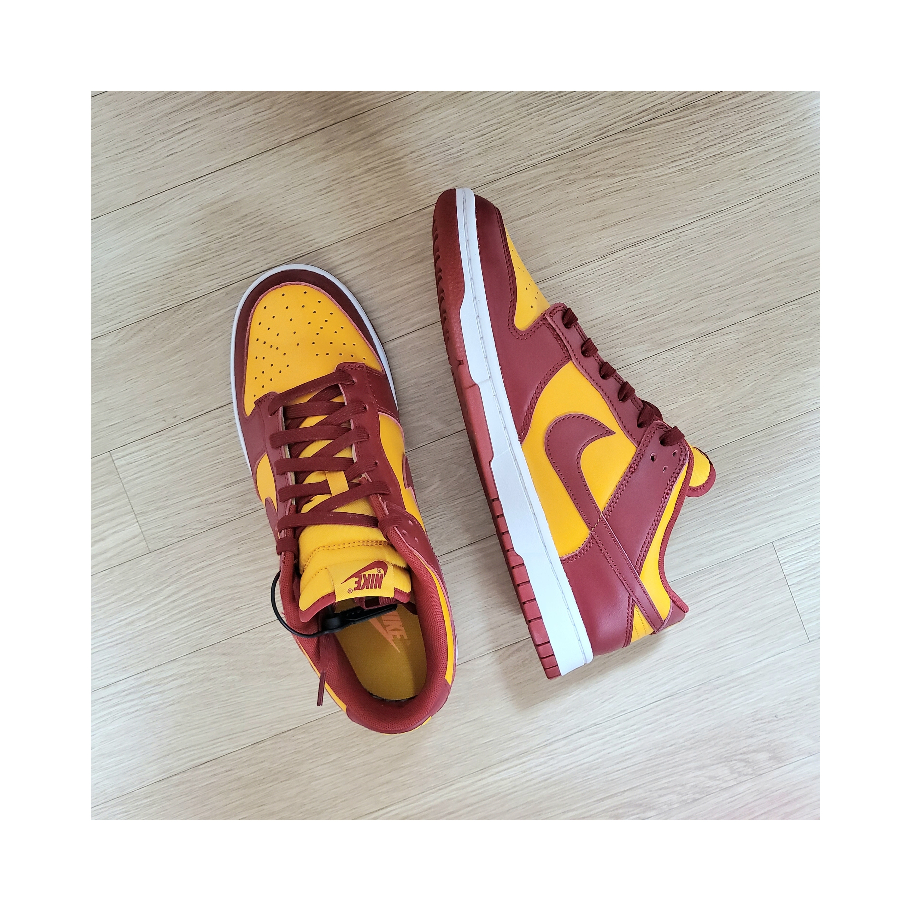 Nike Dunk Low Retro Championship Gold 착용 스타일 - 1