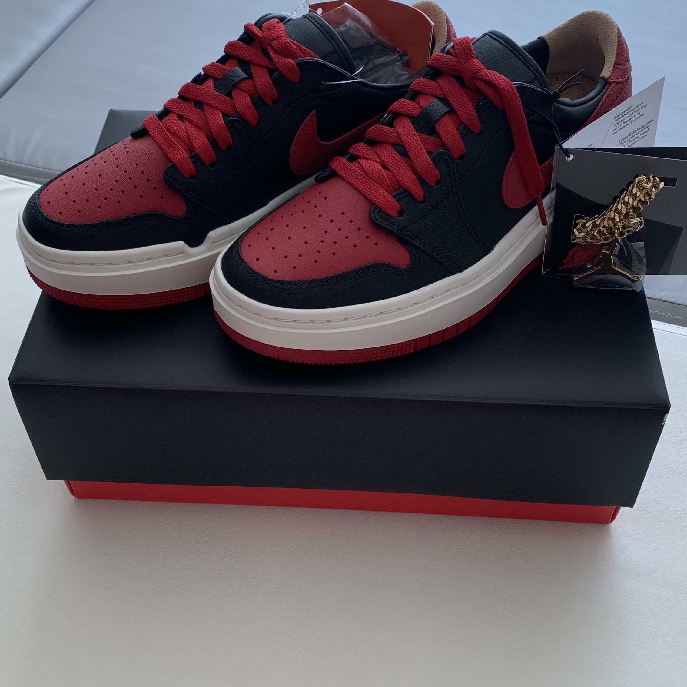 (W) Jordan 1 Elevate Low SE Bred 착용 스타일 - 2