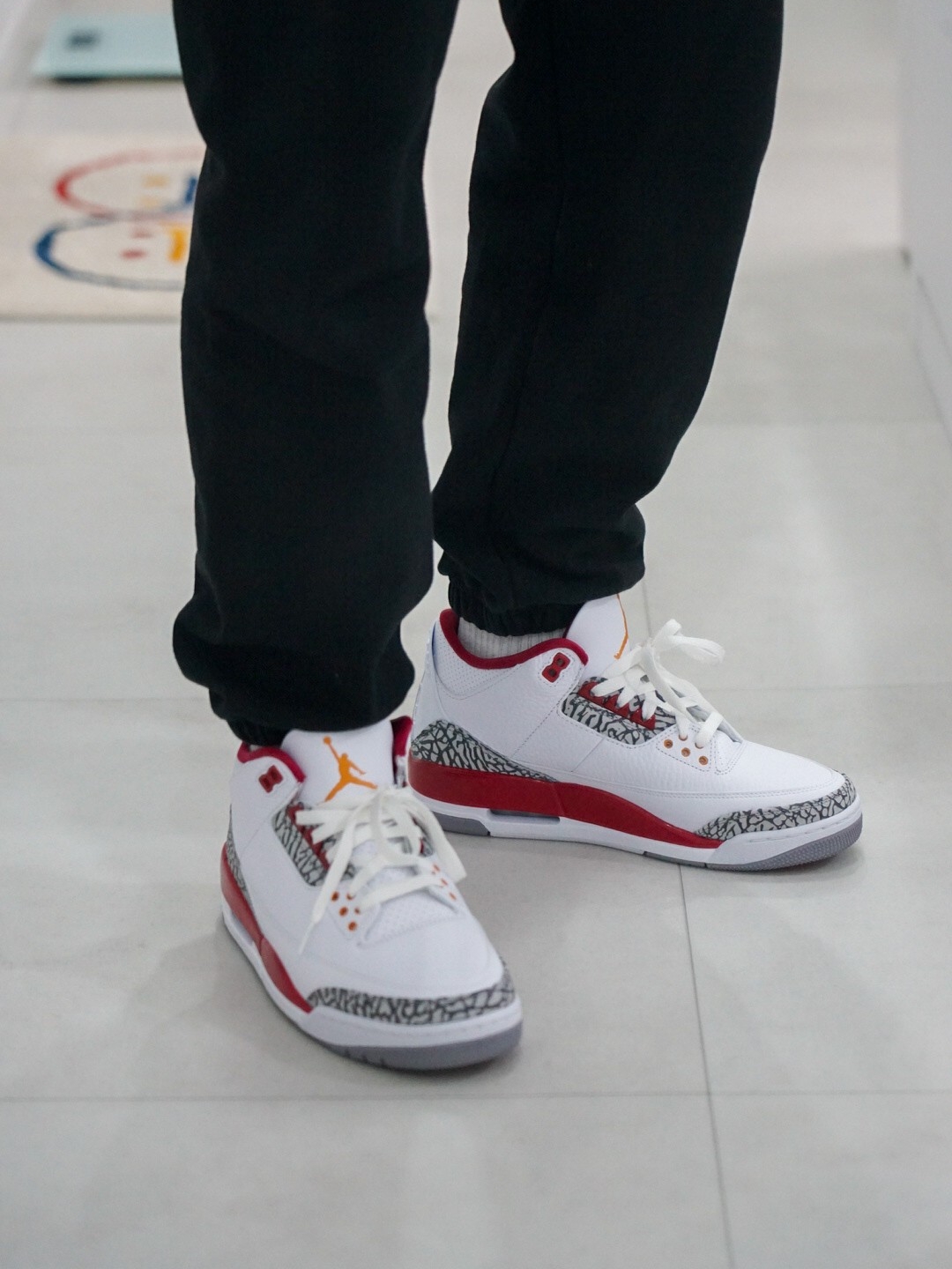 Jordan 3 Retro Cardinal Red 착용 스타일 - 1