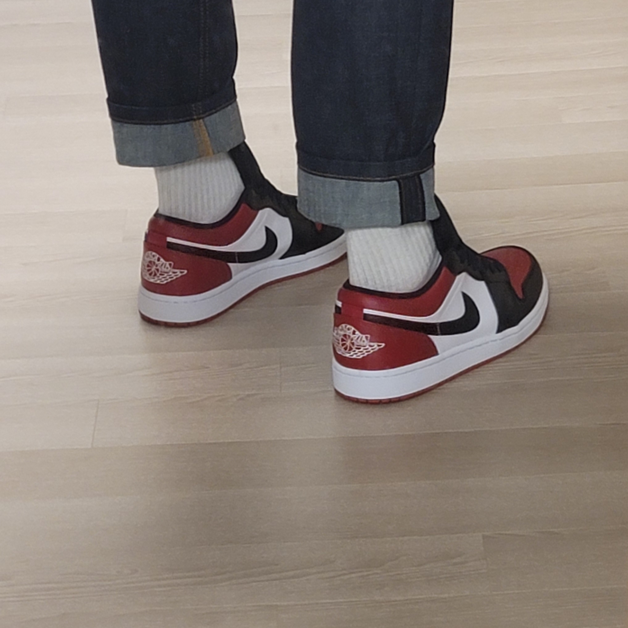 Jordan 1 Low Bred Toe 착용 스타일 - 4