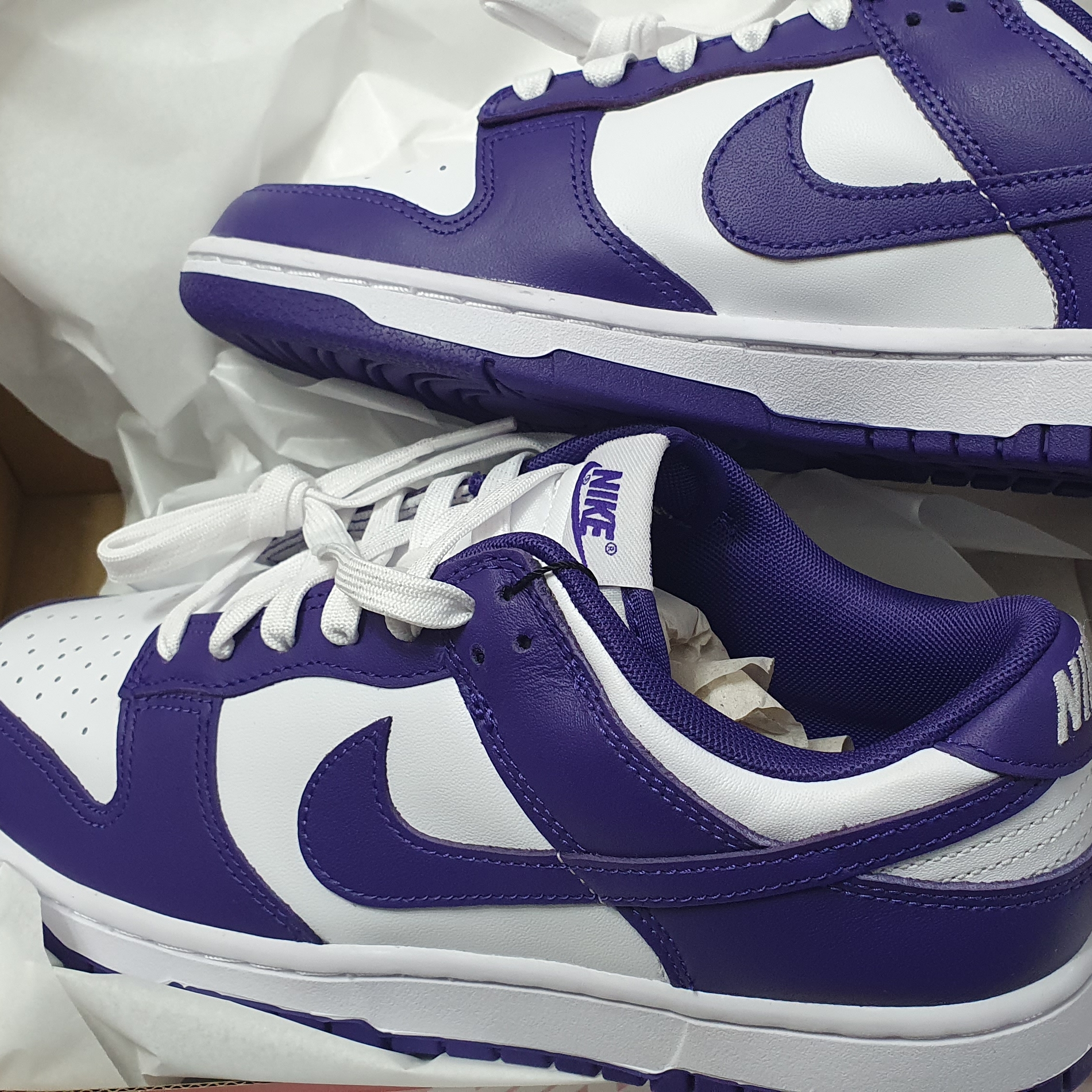 Nike Dunk Low Retro Championship Court Purple 착용 스타일