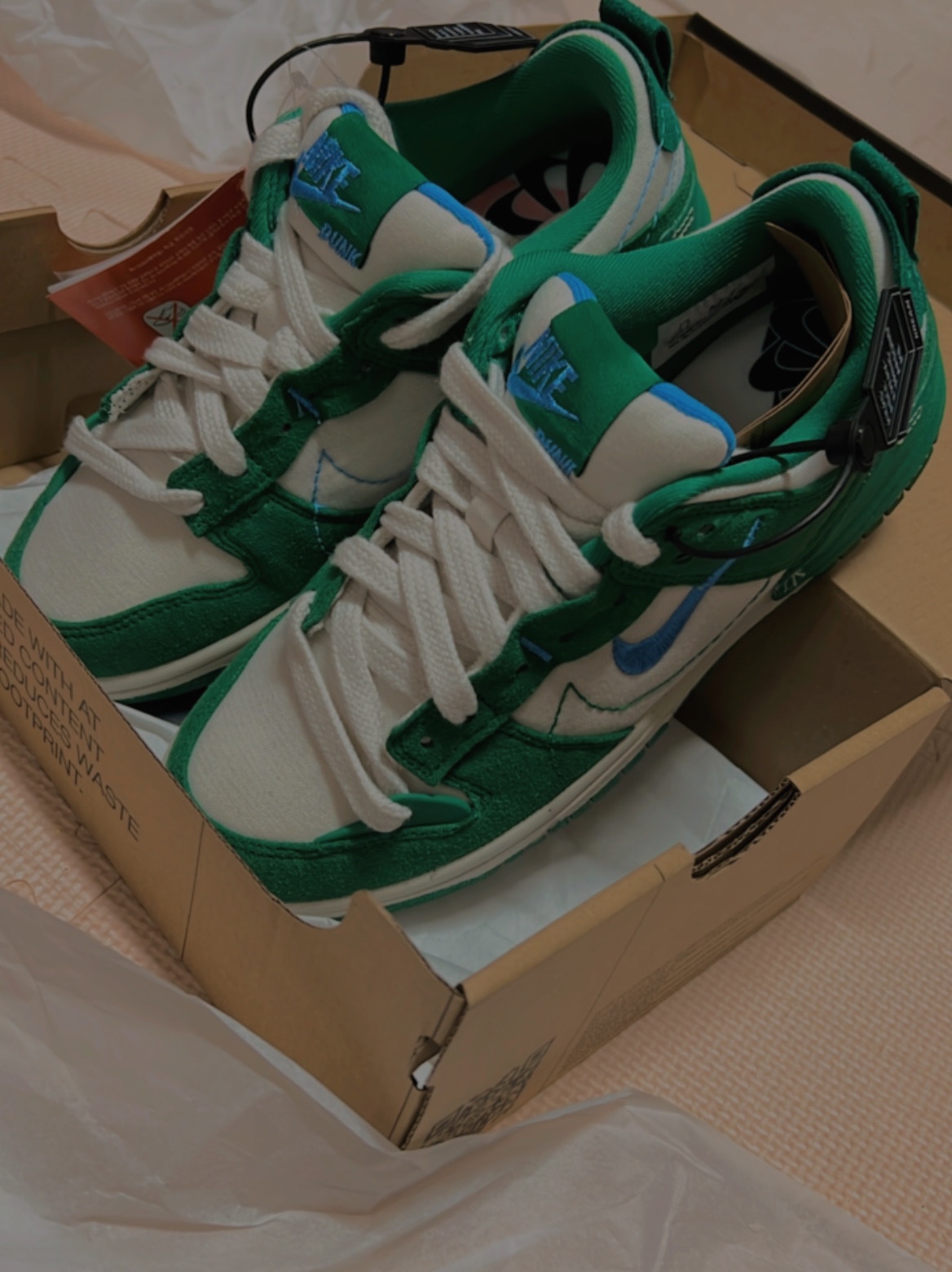 (W) Nike Dunk Low Disrupt 2 Phantom University Blue 착용 스타일 - 1