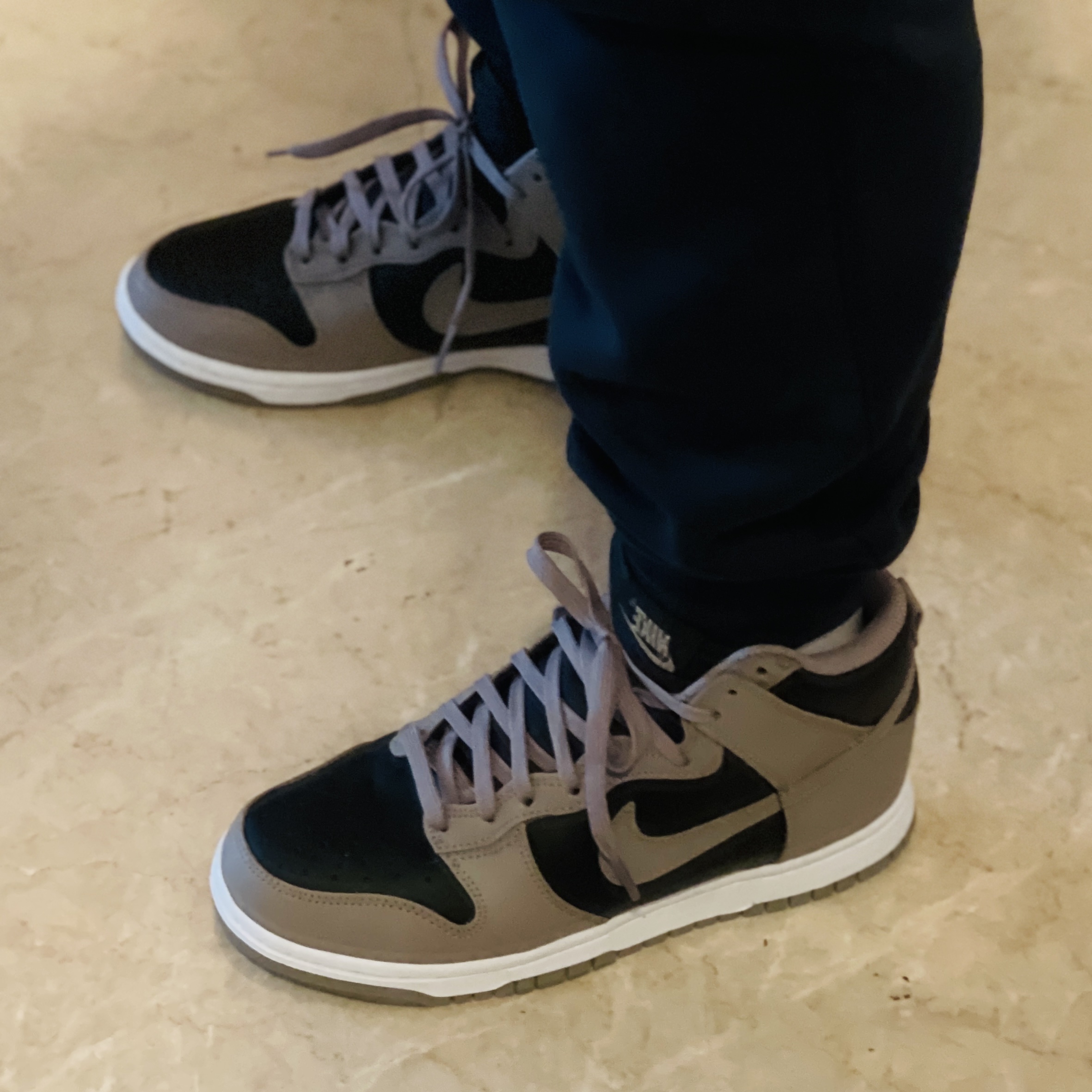 (W) Nike Dunk High Moon Fossil 착용 스타일 - 1