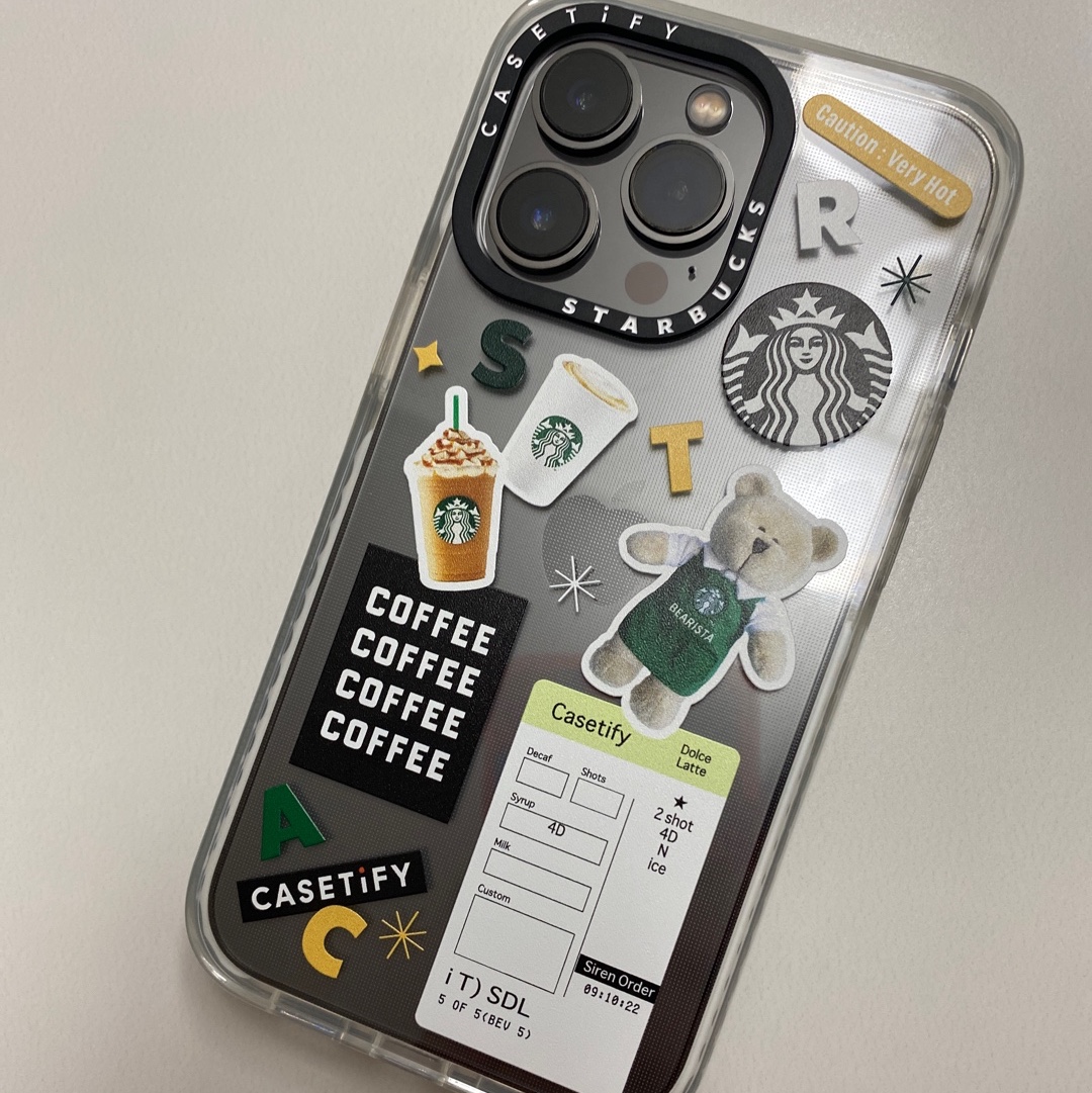 Casetify x Starbucks Icon Impact iPhone Case Clear 착용 스타일