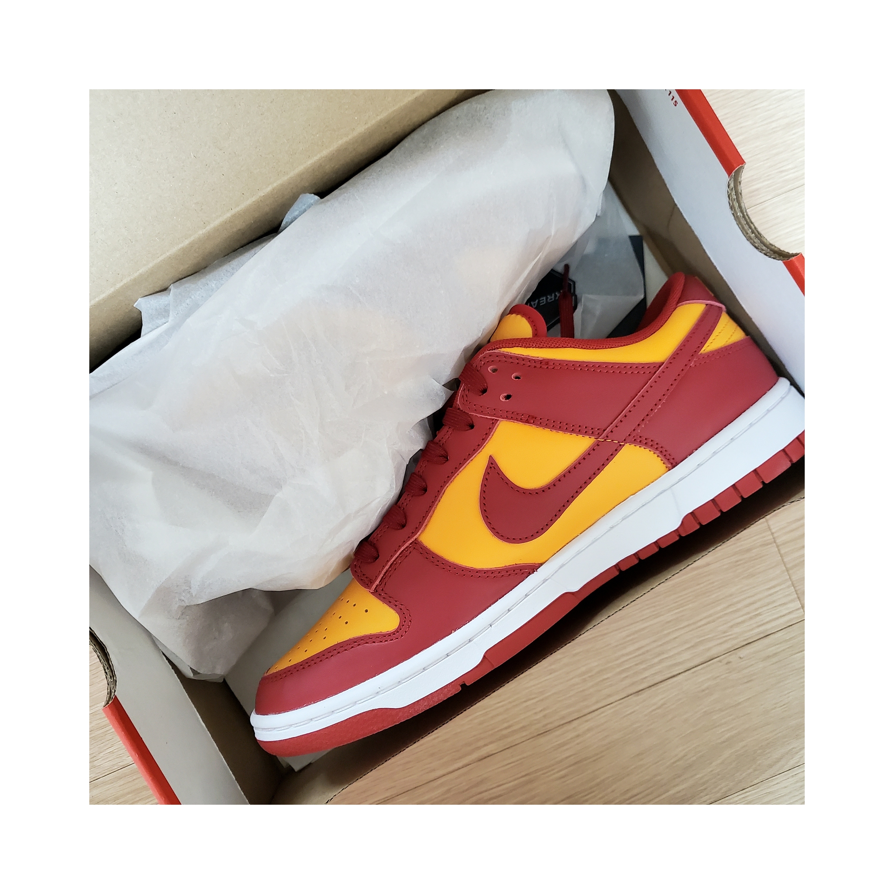 Nike Dunk Low Retro Championship Gold 착용 스타일 - 2