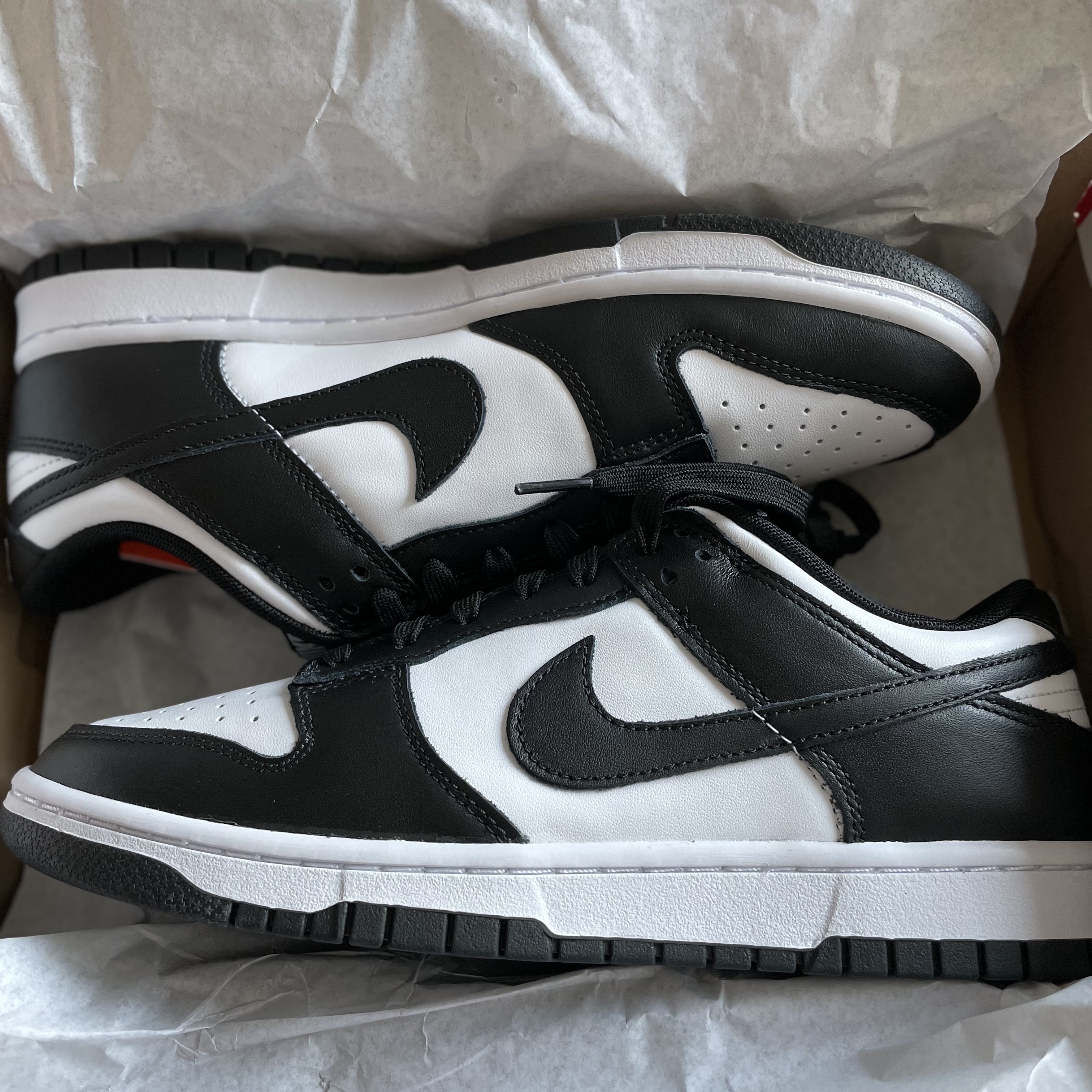Nike Dunk Low Retro Black 착용 스타일 - 1