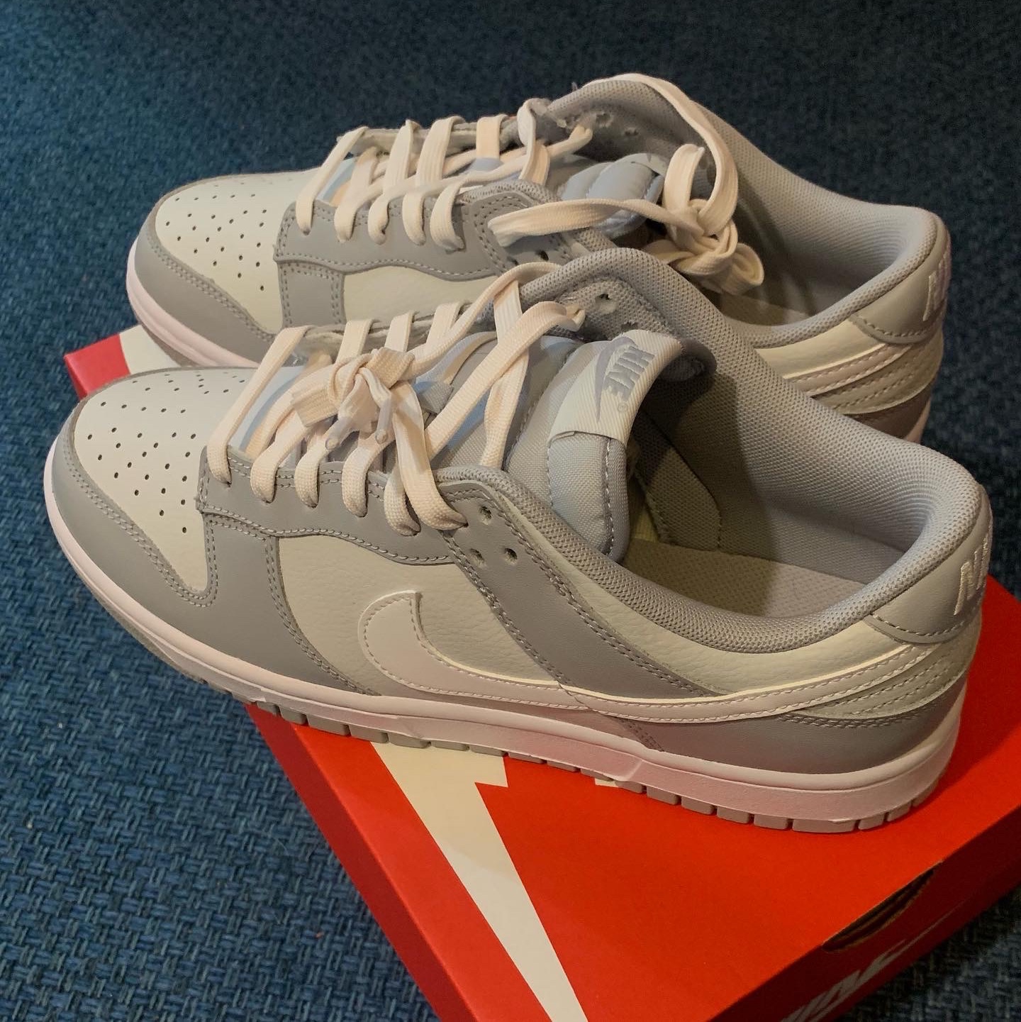 Nike Dunk Low Retro Wolf Grey 착용 스타일 - 3