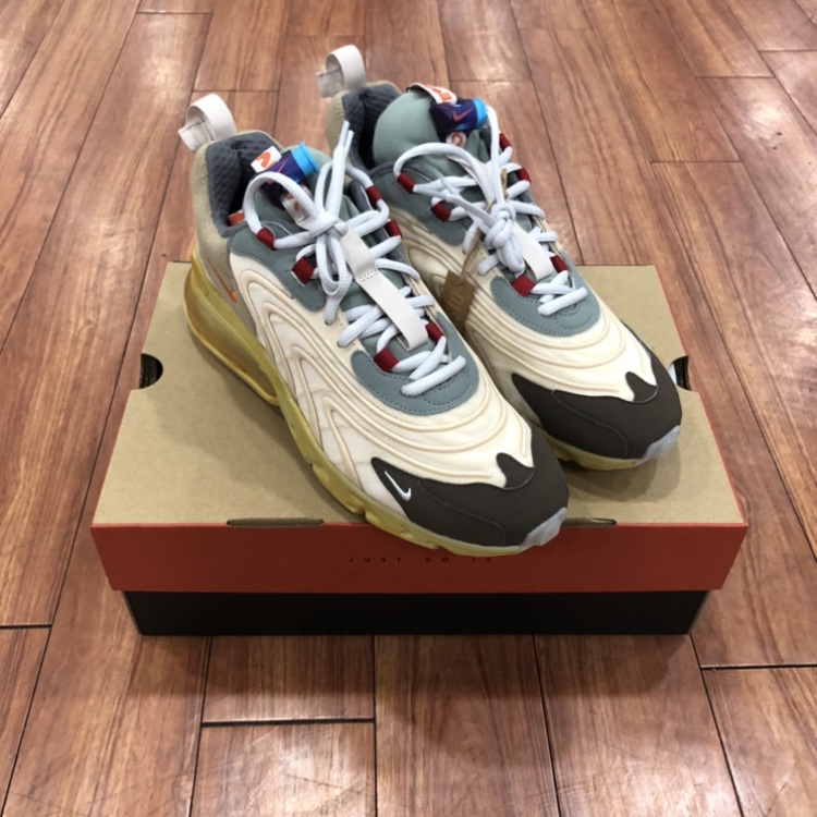 Nike x Travis Scott Air Max 270 React Cactus Trails 착용 스타일