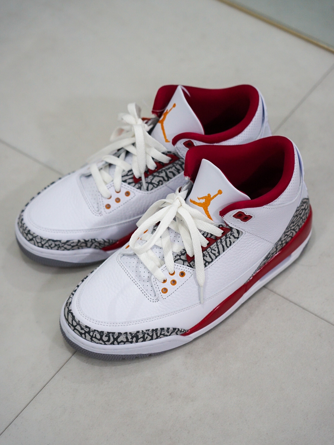 Jordan 3 Retro Cardinal Red 착용 스타일 - 2