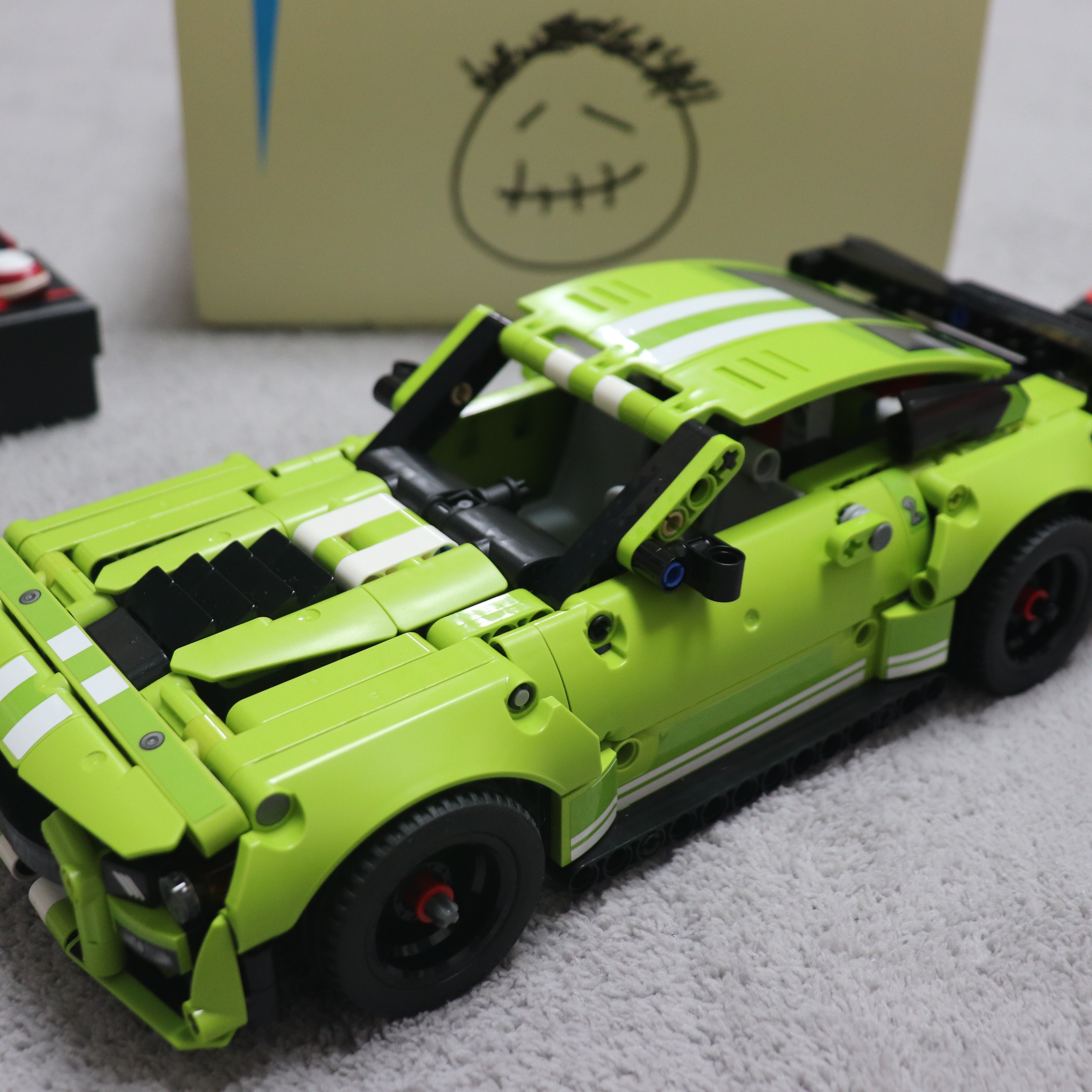 Lego Ford Mustang Shelby GT500 착용 스타일 - 1