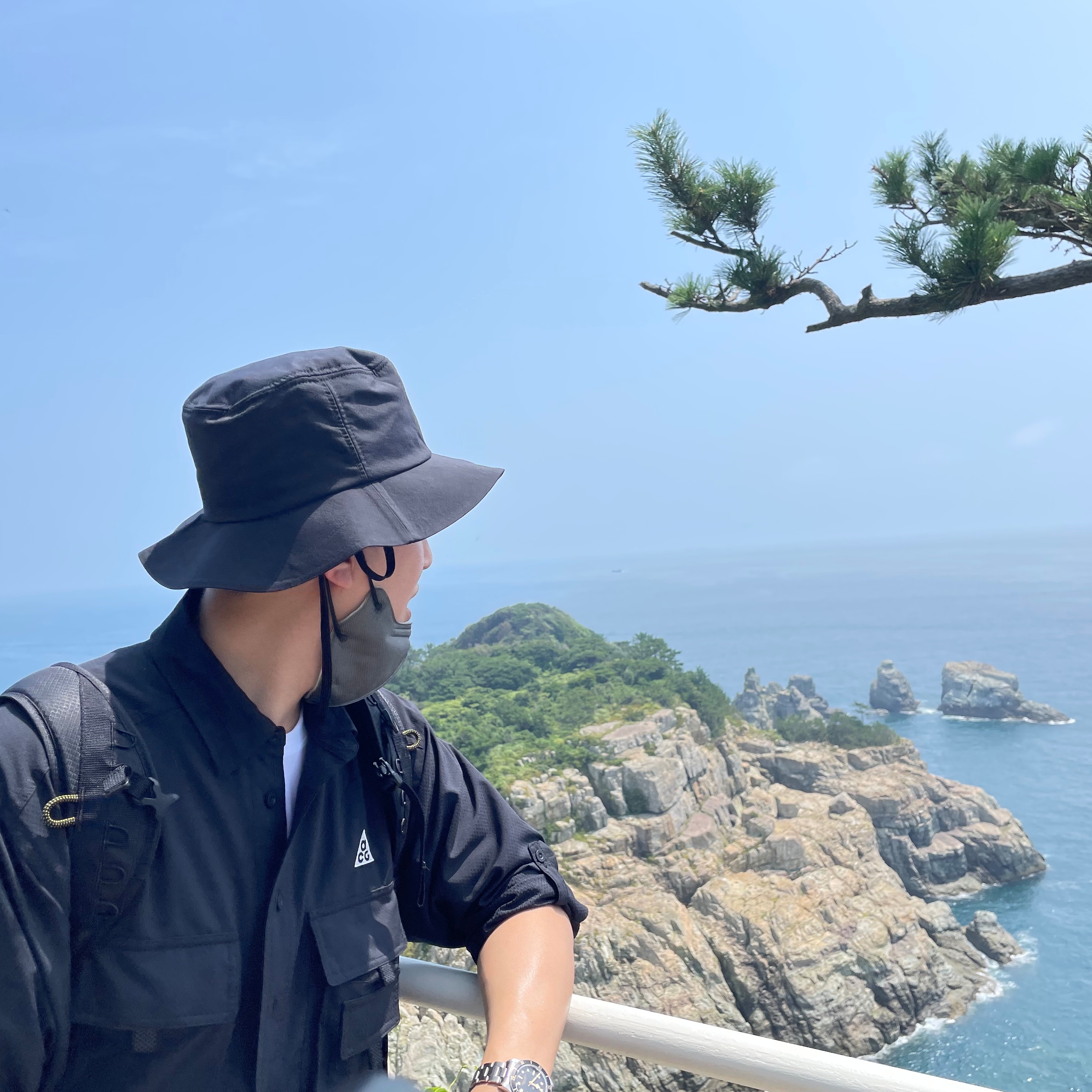 Nike ACG Devastation Trail Work Shirt Black - US/EU, Nike ACG Cargo Shorts Black - US/EU 착용 스타일 - 2