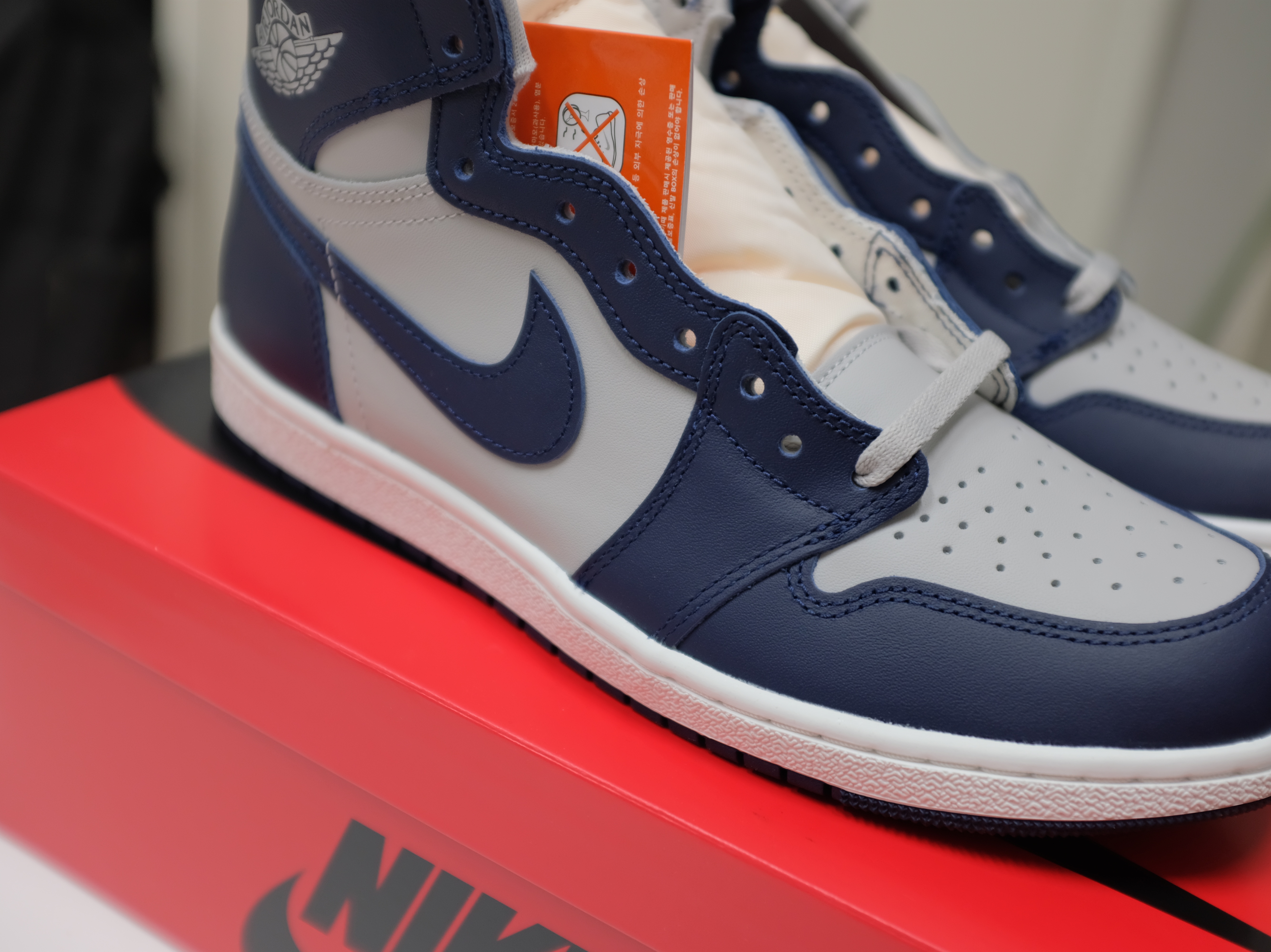 Jordan 1 High 85 College Navy 착용 스타일 - 1