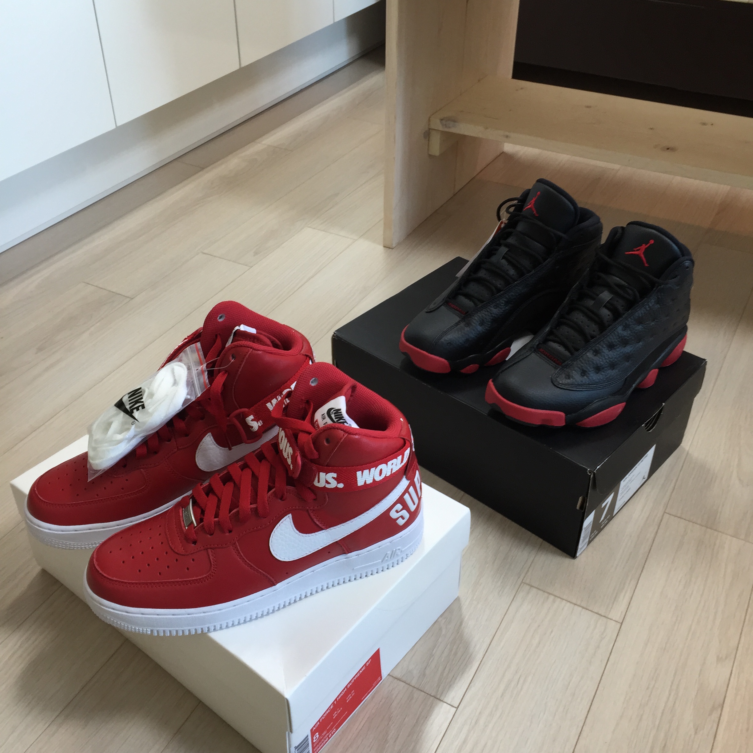 Nike x Supreme Air Force 1 High World Famous Red 착용 스타일