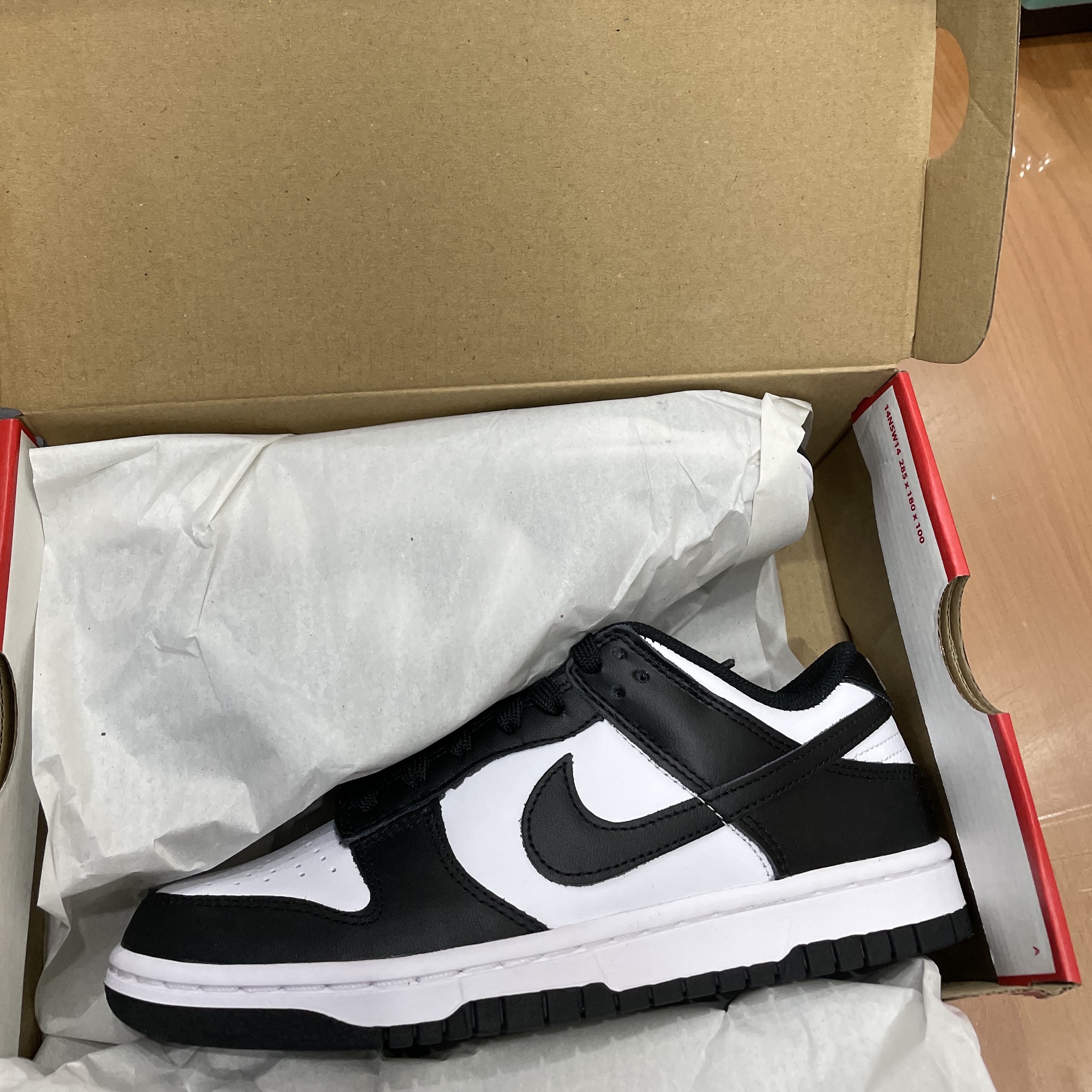 (W) Nike Dunk Low Black 착용 스타일