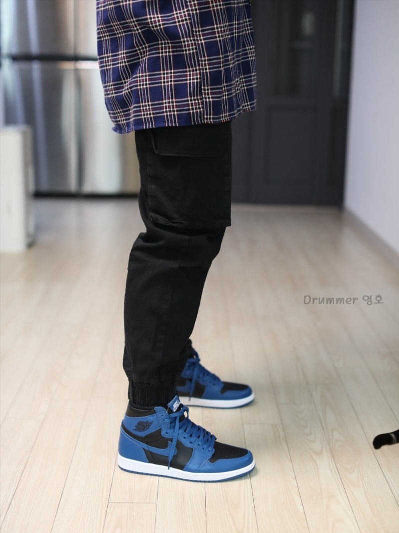Jordan 1 Retro High OG Dark Marina Blue 착용 스타일