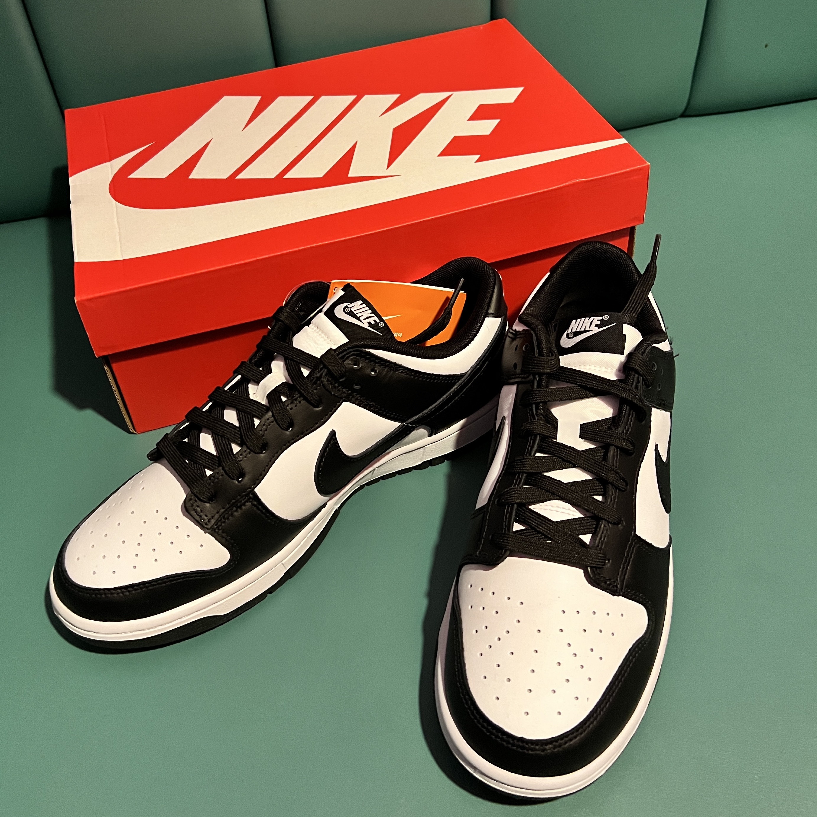 Nike Dunk Low Retro Black 착용 스타일