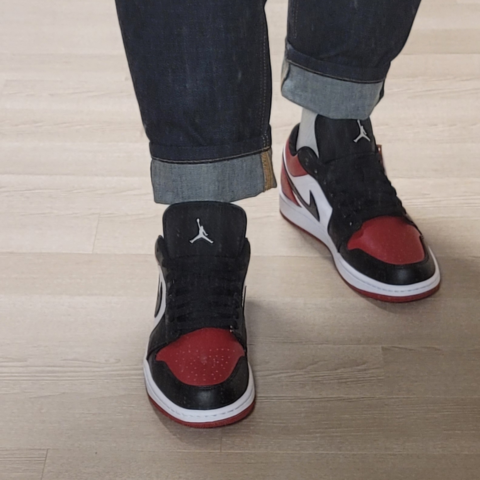 Jordan 1 Low Bred Toe 착용 스타일 - 2