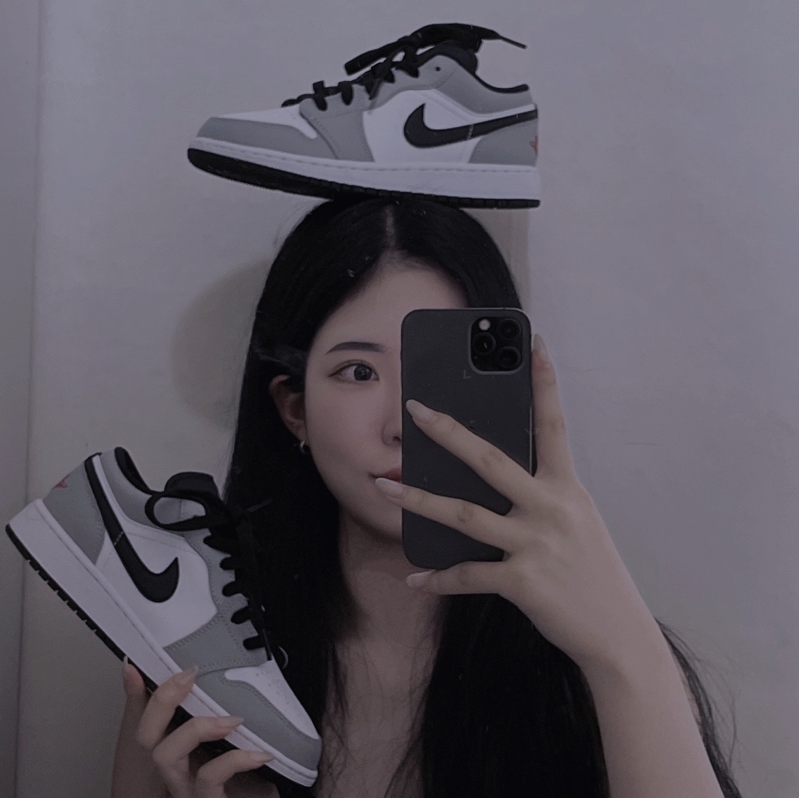 Jordan 1 Low Light Smoke Grey, (GS) Jordan 1 Low Light Smoke Grey 착용 스타일 - 1