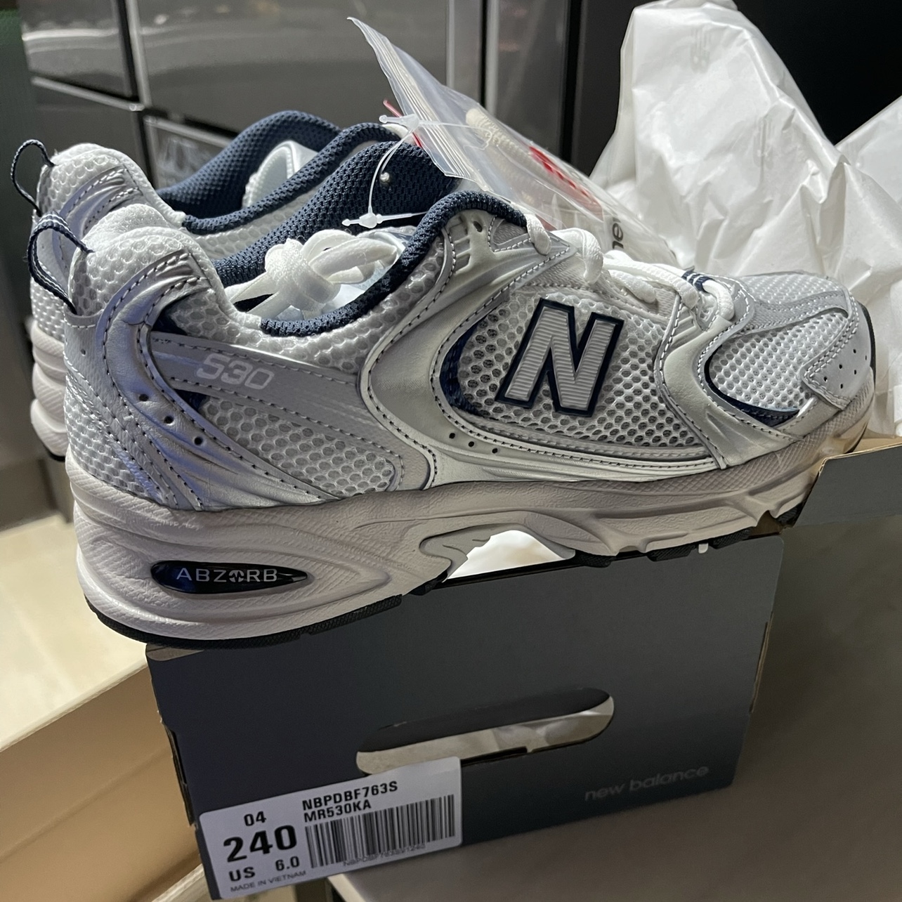 New Balance 530 Steel Grey 착용 스타일