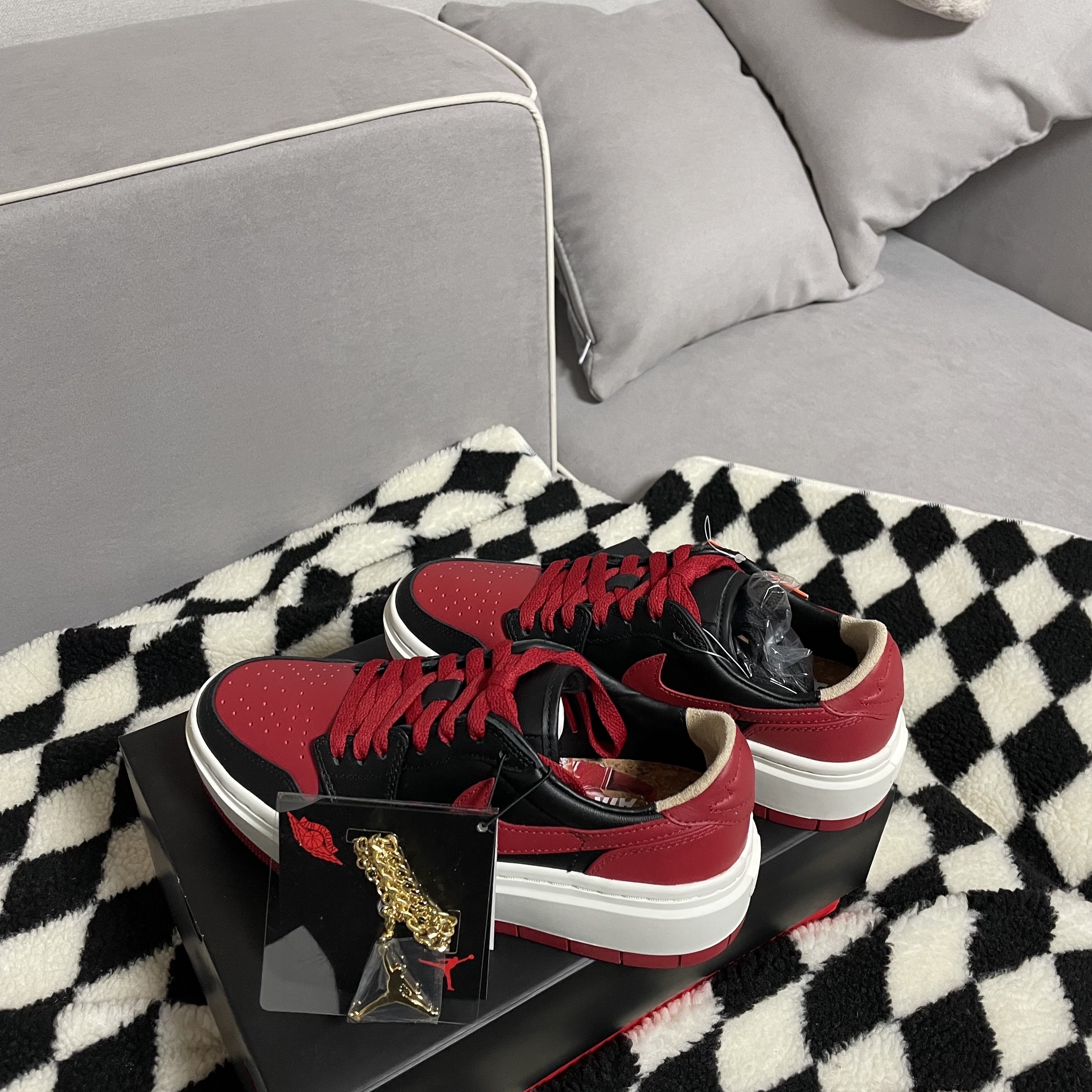 (W) Jordan 1 Elevate Low SE Bred 착용 스타일 - 1