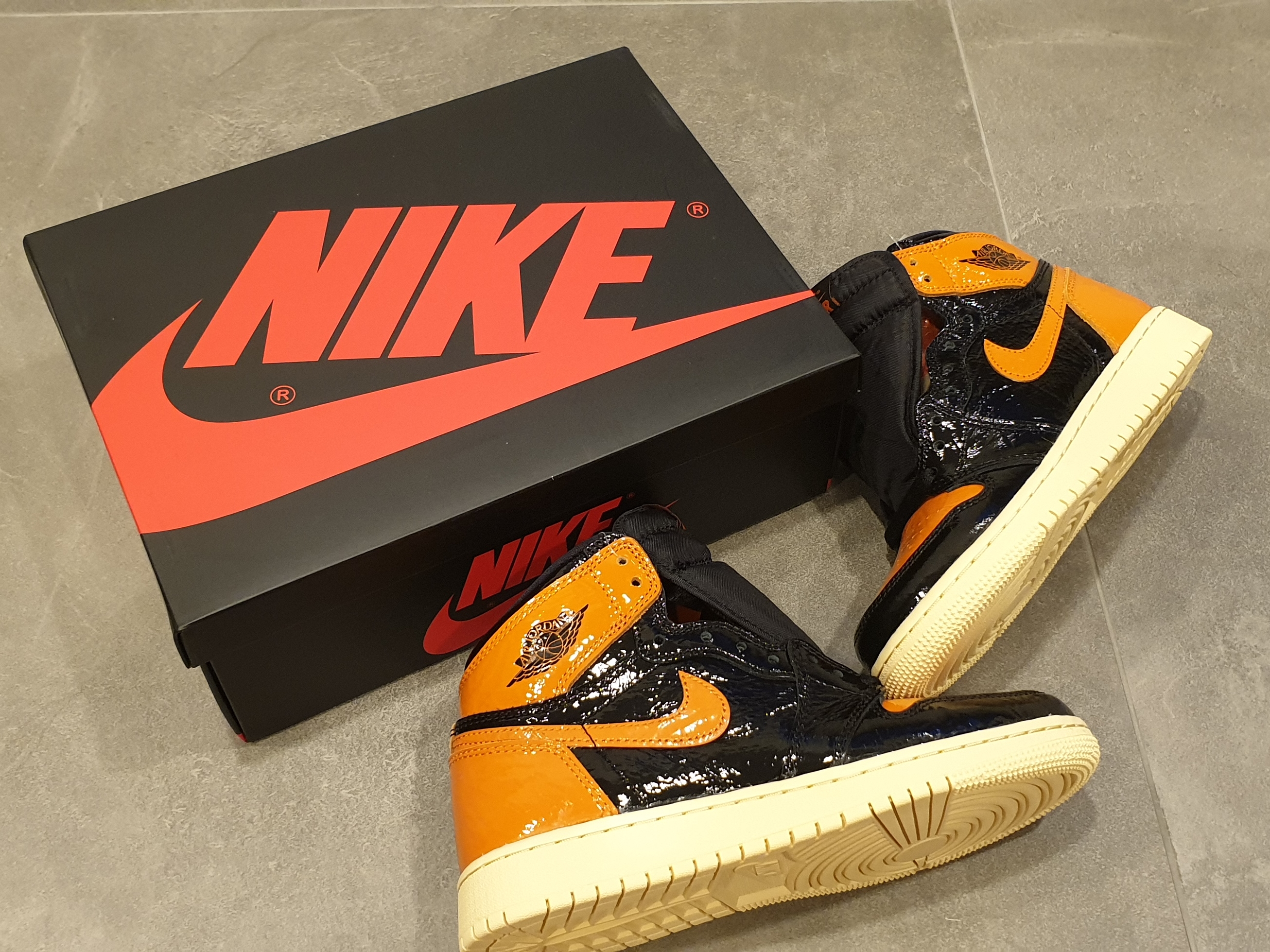 (GS) Jordan 1 Retro High OG Shattered Backboard 3.0 착용 스타일 - 5